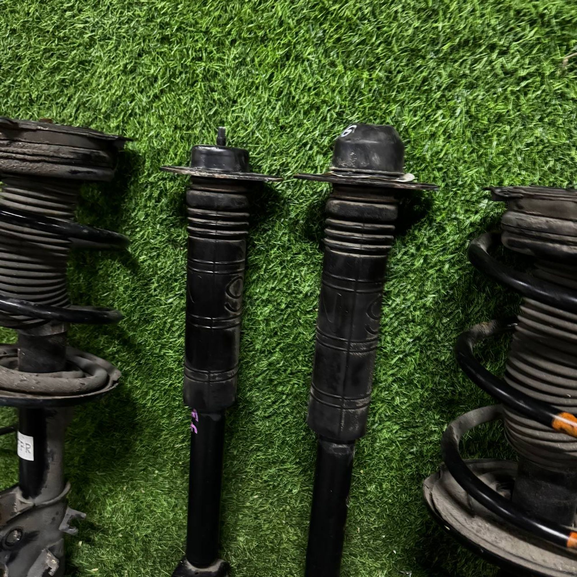 https://ycs.partsauto.market/partsauto-images/thmbs/userImages/772e461030aea93f4dbb6447c0f924d3/part/1c07700d-3c3b-4171-9276-30bd7429e25b_1733408085643.jpg
