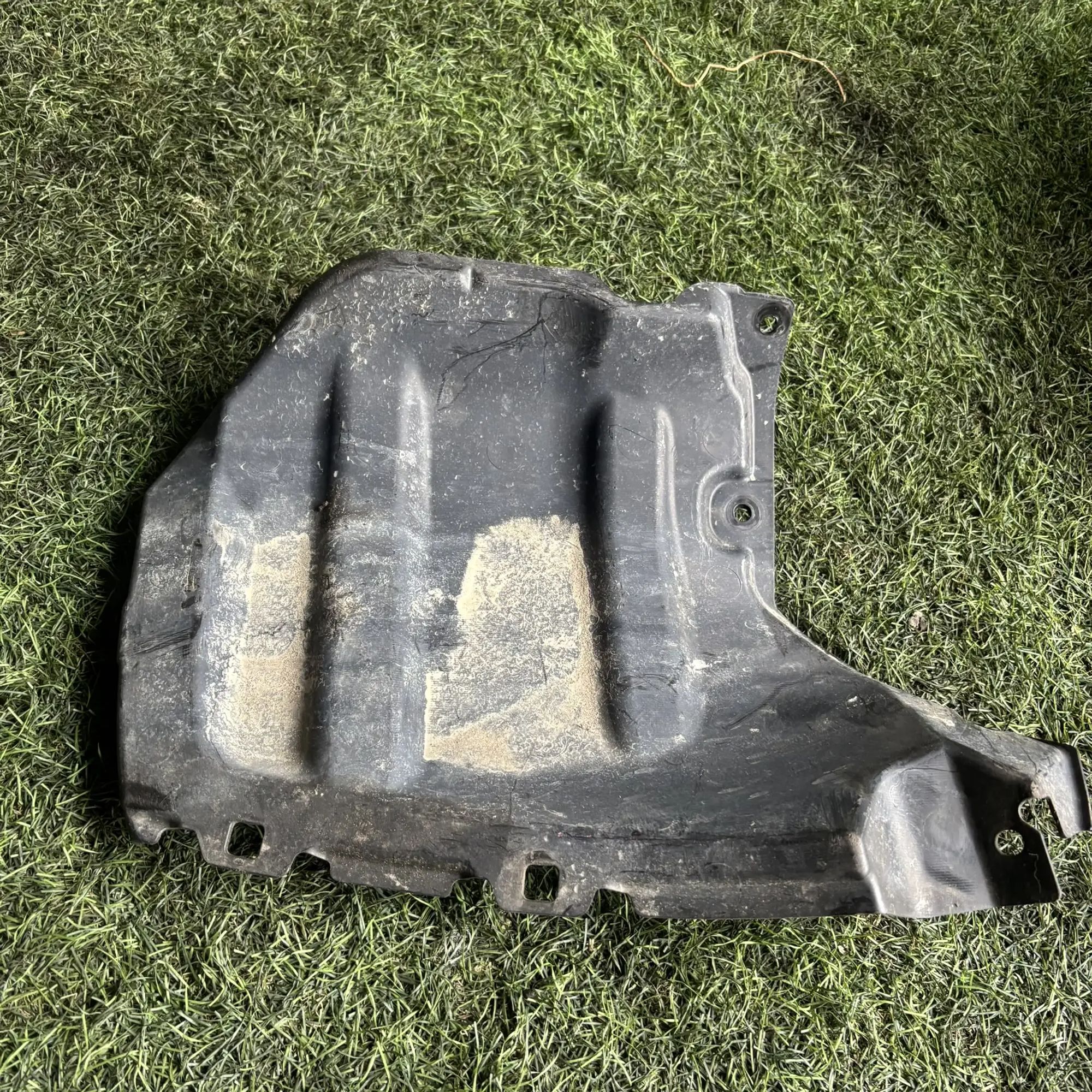 https://ycs.partsauto.market/partsauto-images/thmbs/userImages/772e461030aea93f4dbb6447c0f924d3/part/1c1f2a61-e6a1-4d76-bc66-bdb9d64b945f_1777280633900.jpg