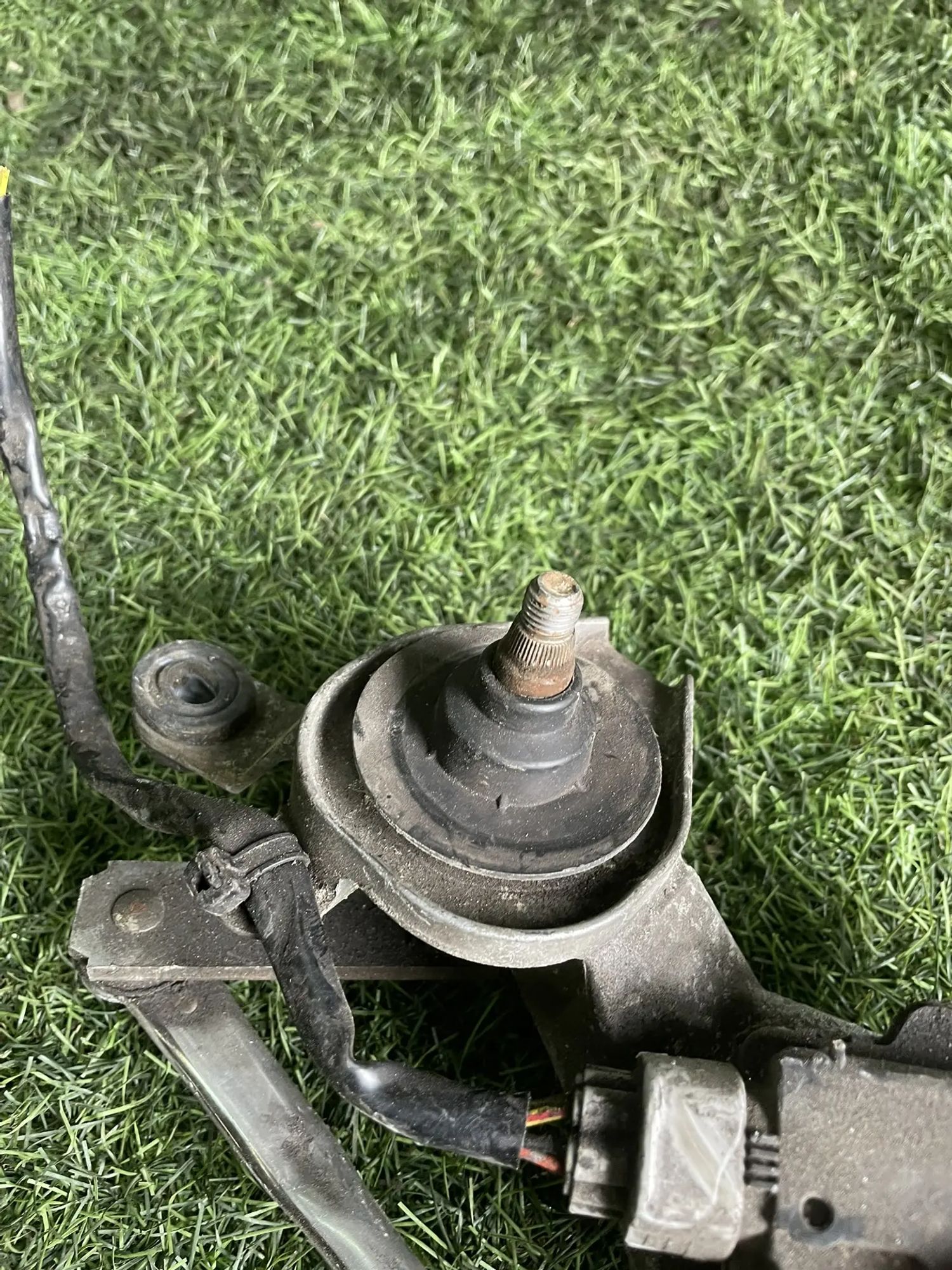 https://ycs.partsauto.market/partsauto-images/thmbs/userImages/772e461030aea93f4dbb6447c0f924d3/part/1c203678-afe9-47d4-b138-d245bd63ef84_1775557243886.jpg