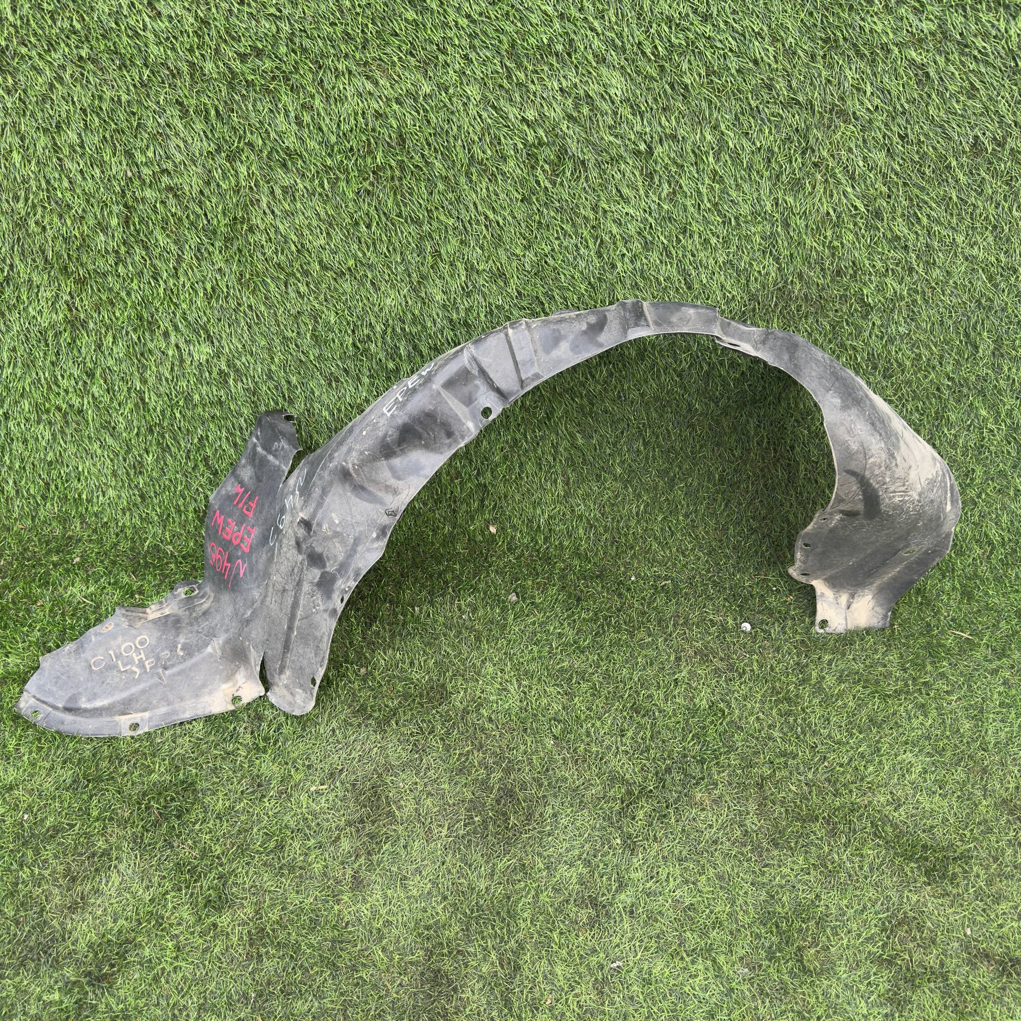 495 Подкрылок передний левый MAZDA TRIBUTE EPEW, 999 рублей, Невинномысск