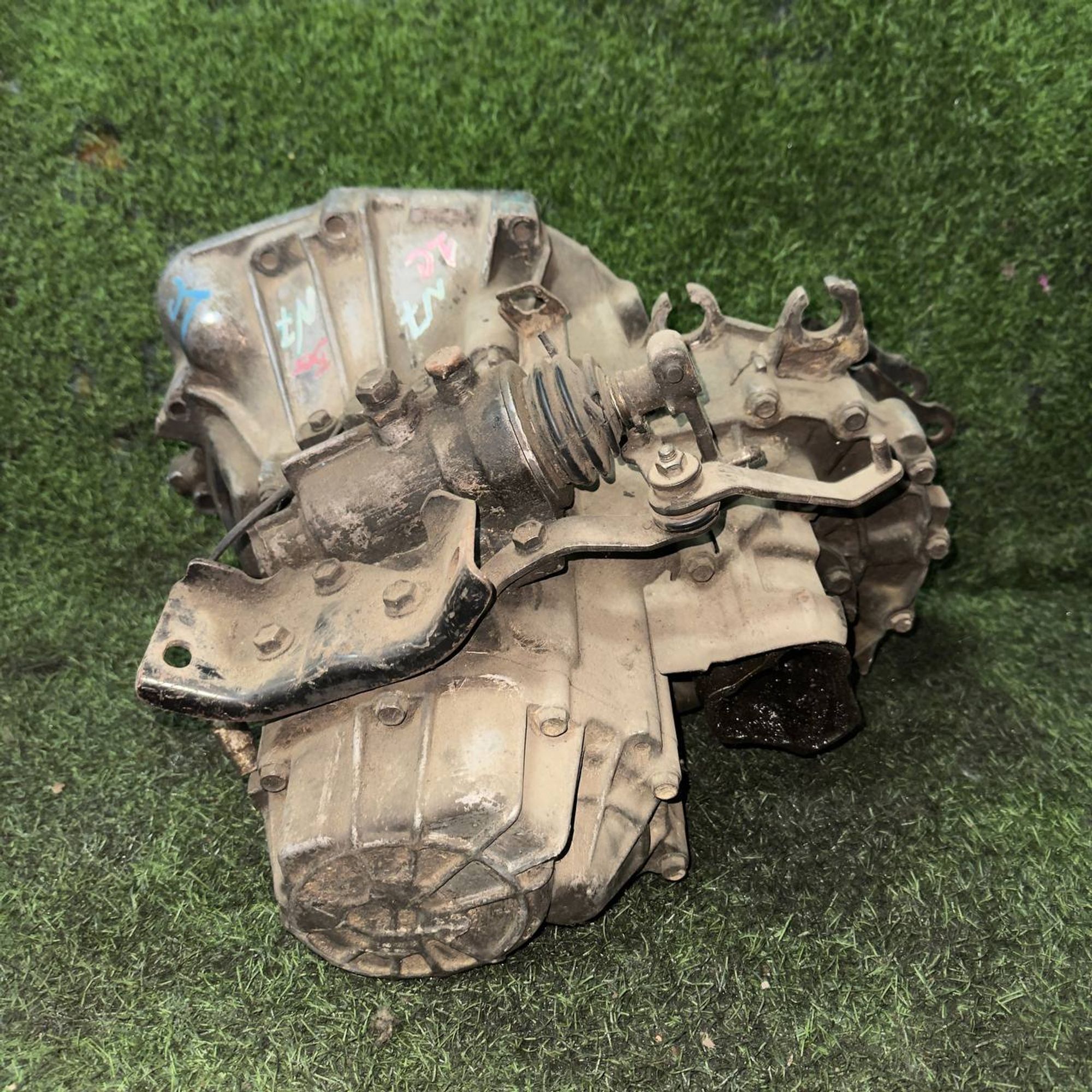 https://ycs.partsauto.market/partsauto-images/thmbs/userImages/772e461030aea93f4dbb6447c0f924d3/part/1d74cc78-0268-48e9-9c6d-f44e94f463ff_1753254306782.jpg