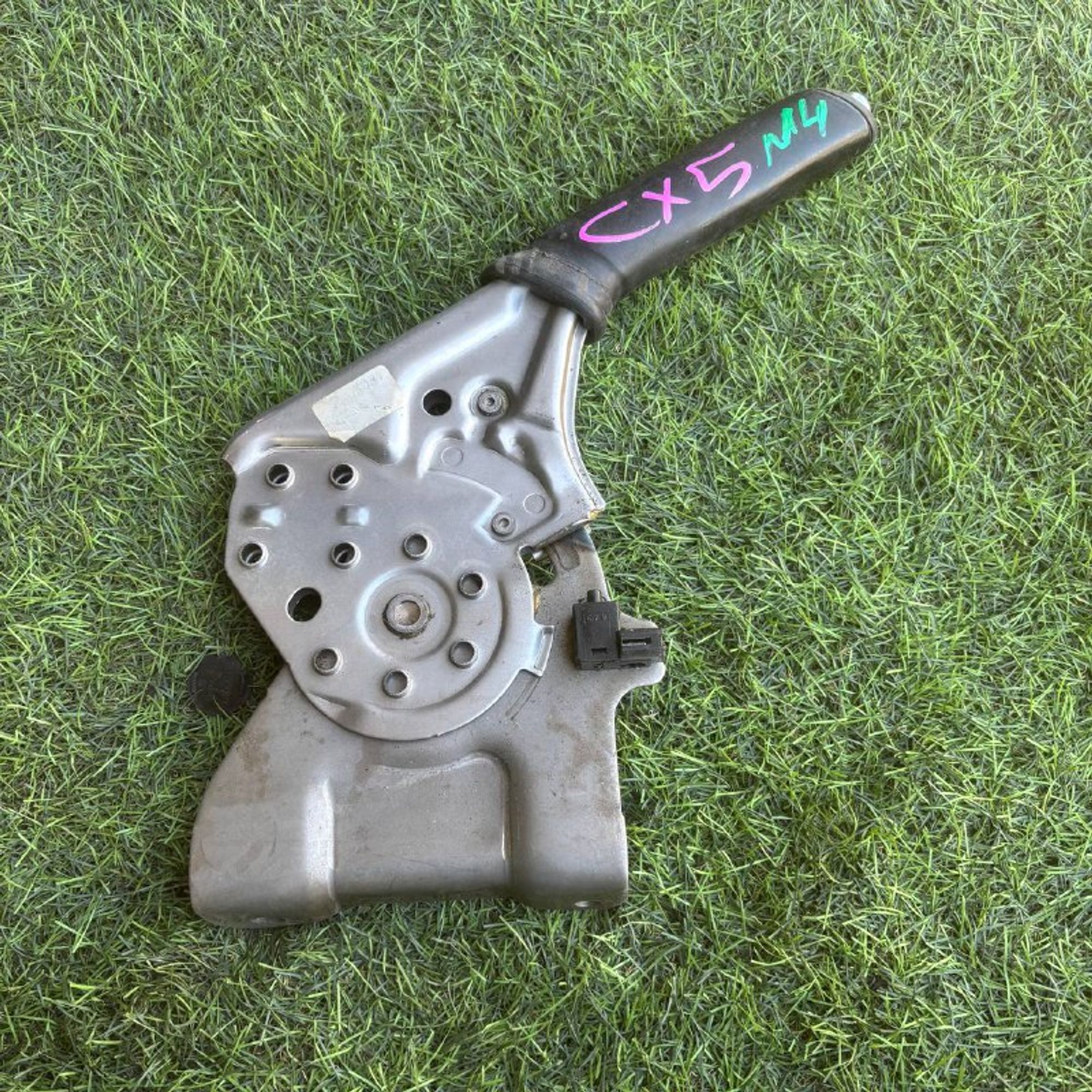 4 Рычаг ручного тормоза Mazda CX-5 I 2.2d, 3000 рублей, Невинномысск