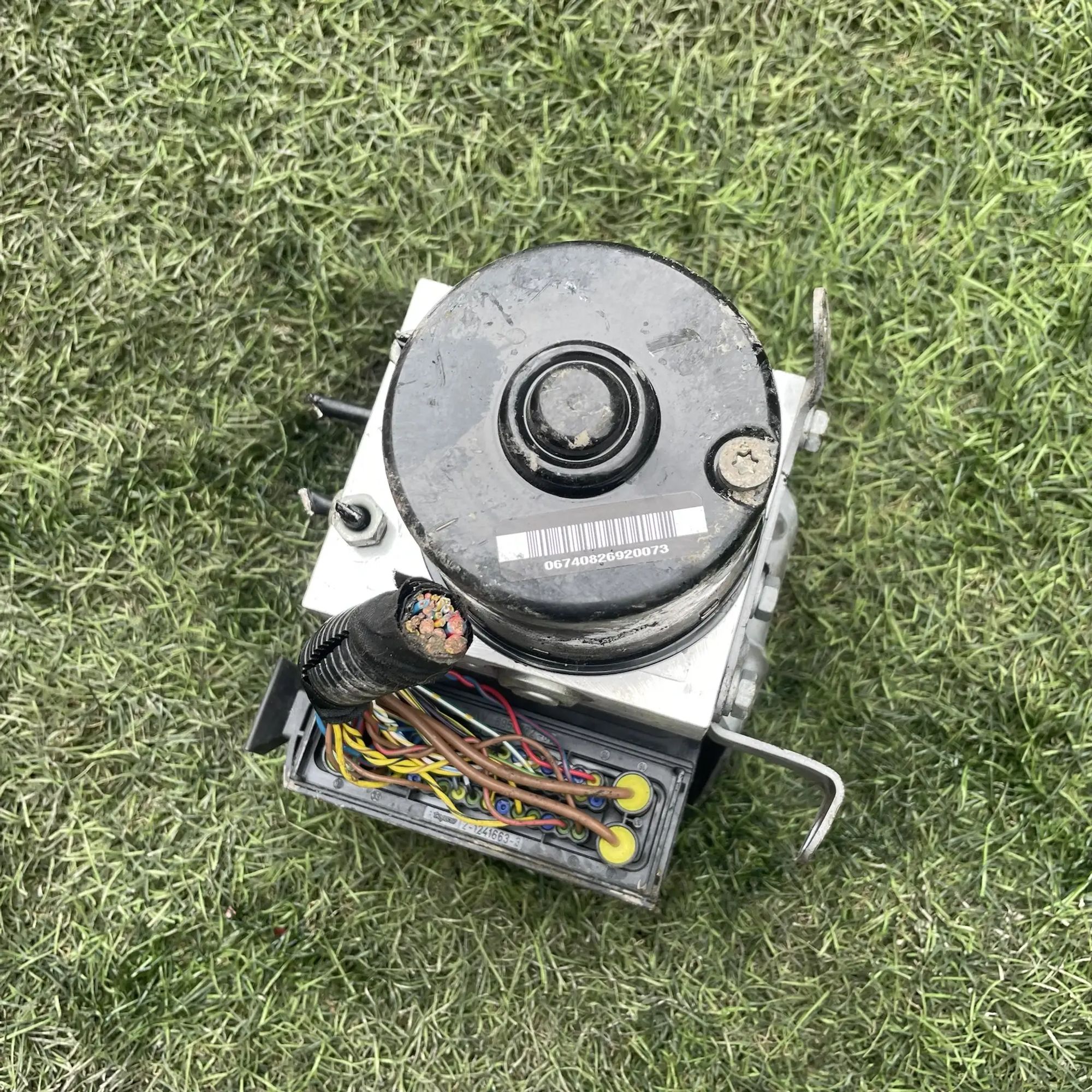 https://ycs.partsauto.market/partsauto-images/thmbs/userImages/772e461030aea93f4dbb6447c0f924d3/part/1da271d6-b5c2-4676-b1c2-1ce5784d3aff_1779188865338.jpg