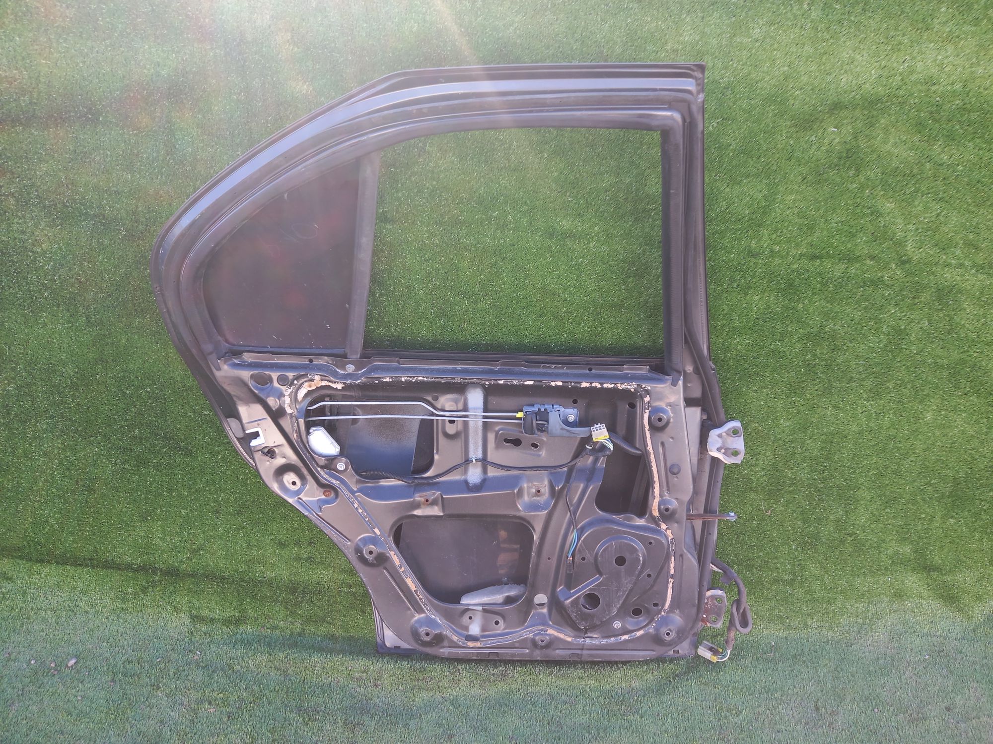 1086 дверь на NISSAN PRIMERA P10, 4500 рублей, Невинномысск