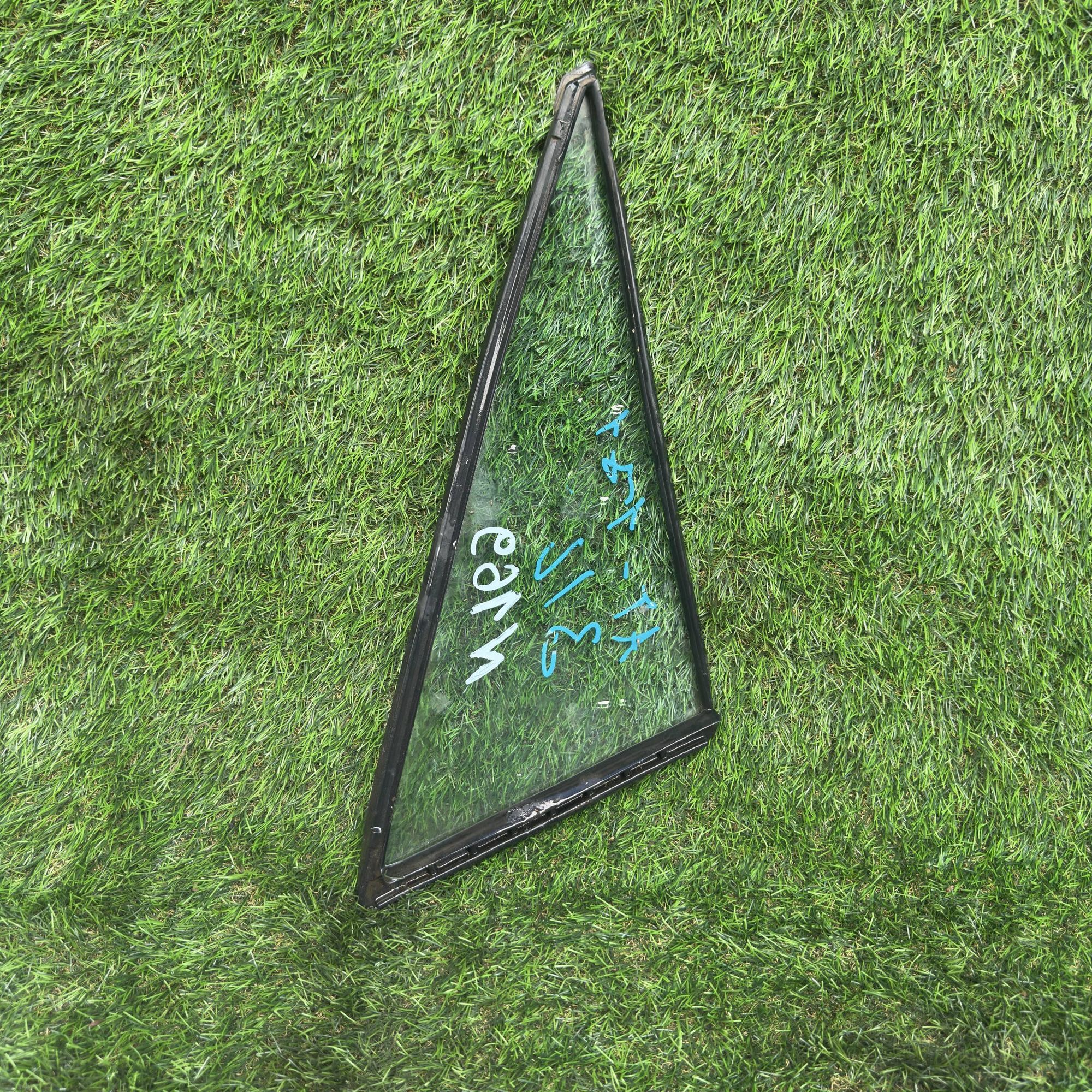 169 Форточка двери задней левой TOYOTA AT171, 1500 рублей, Невинномысск