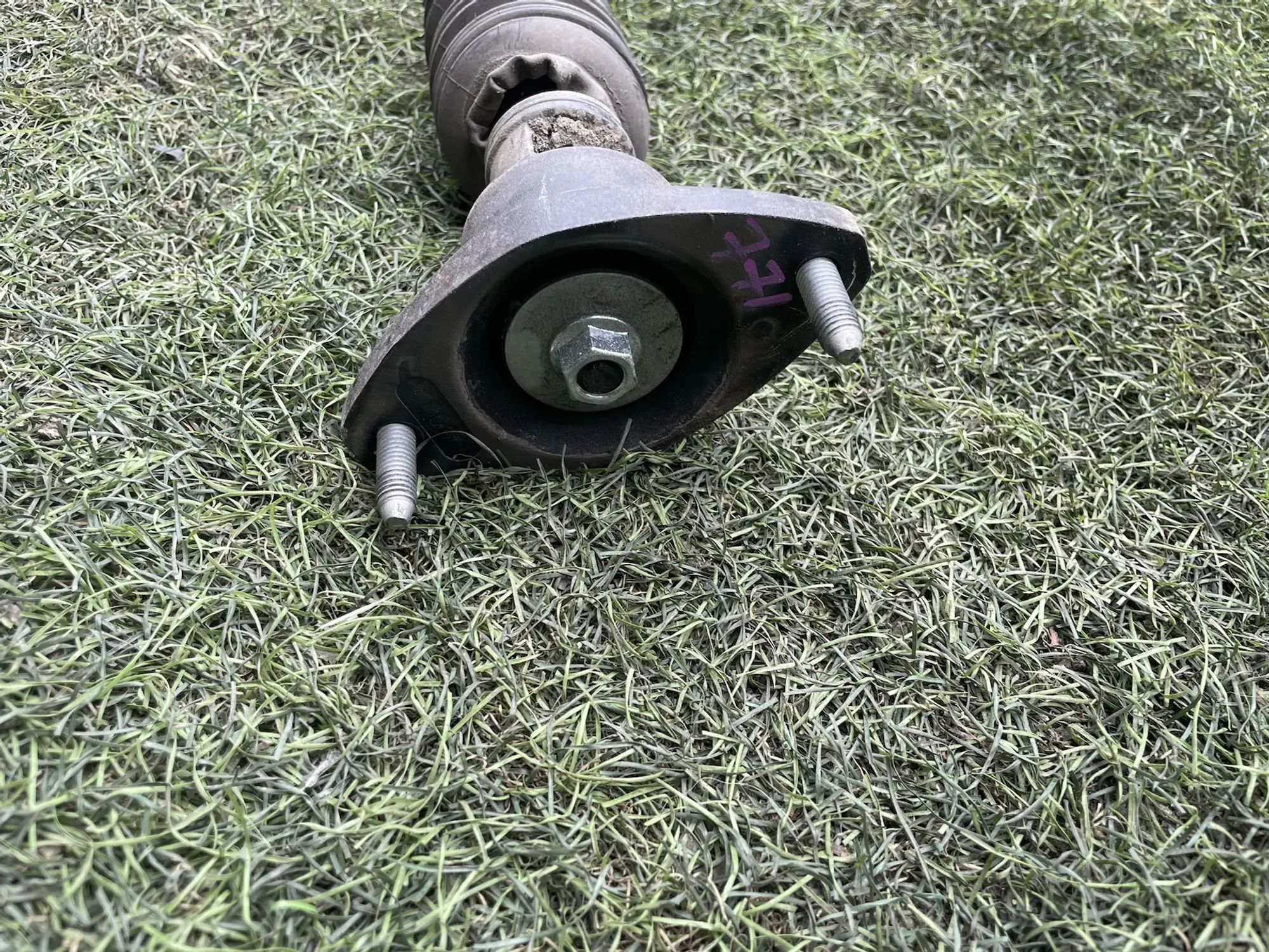 https://ycs.partsauto.market/partsauto-images/thmbs/userImages/772e461030aea93f4dbb6447c0f924d3/part/1e17780c-e6f1-4f50-a2e4-106e9a90d398_1779171792467.jpg