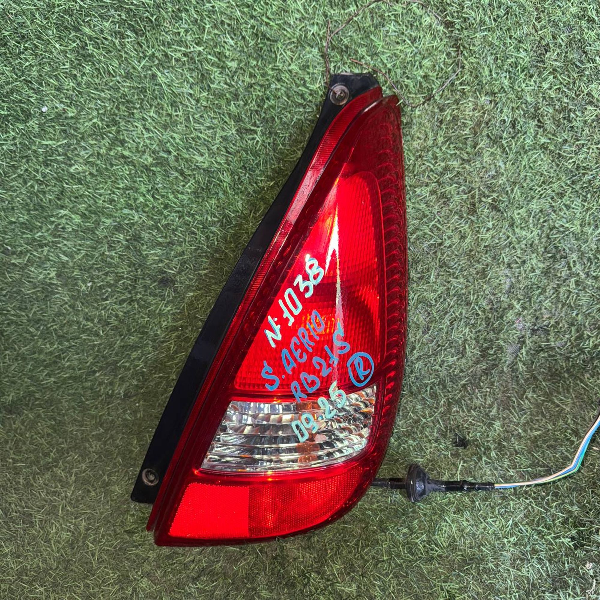 1038 Фонарь задний правый SUZUKI AERIO RB21S, 4500 рублей, Невинномысск