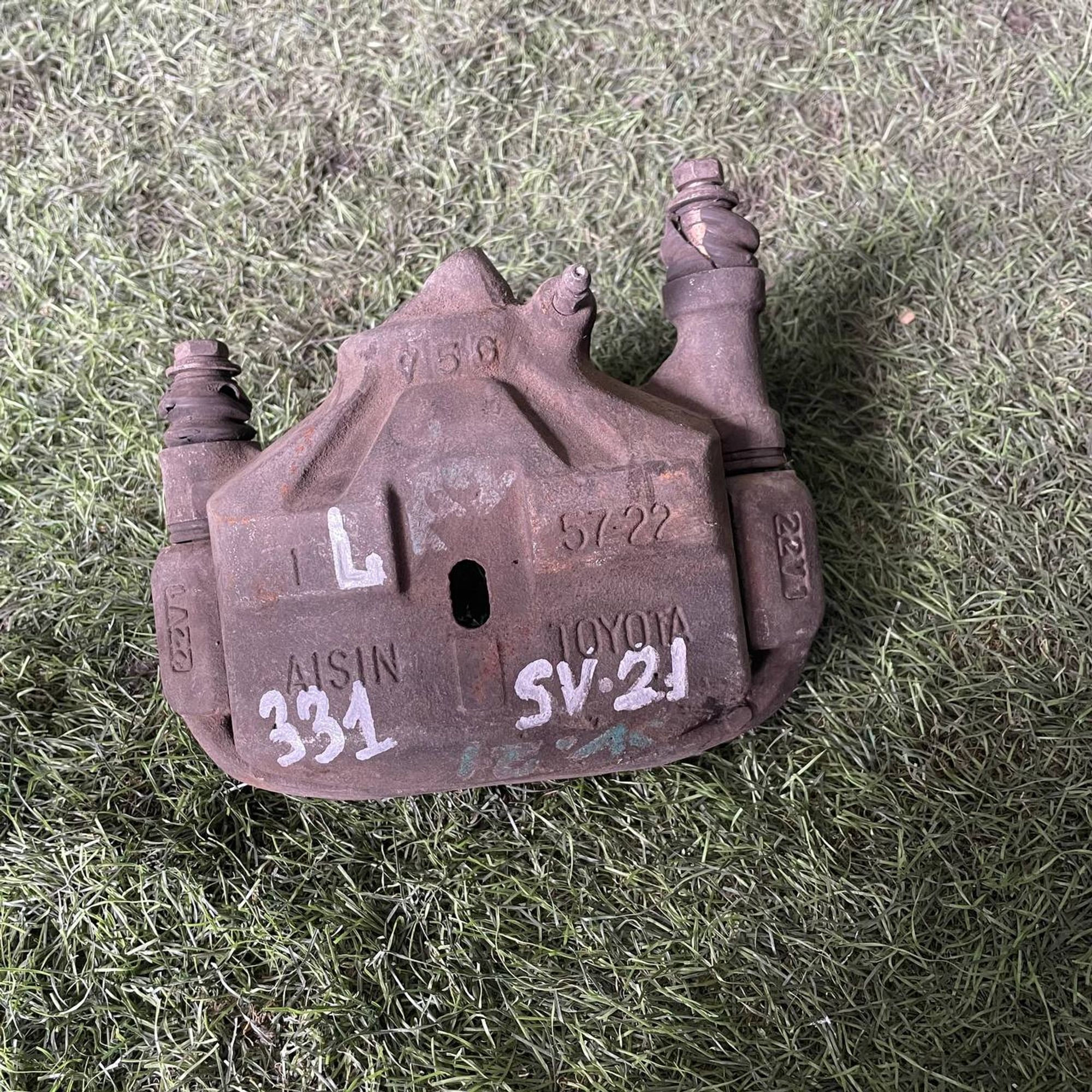 331 Суппорт тормозной передний левый TOYOTA CAMRY SV21, 3000 рублей, Невинномысск