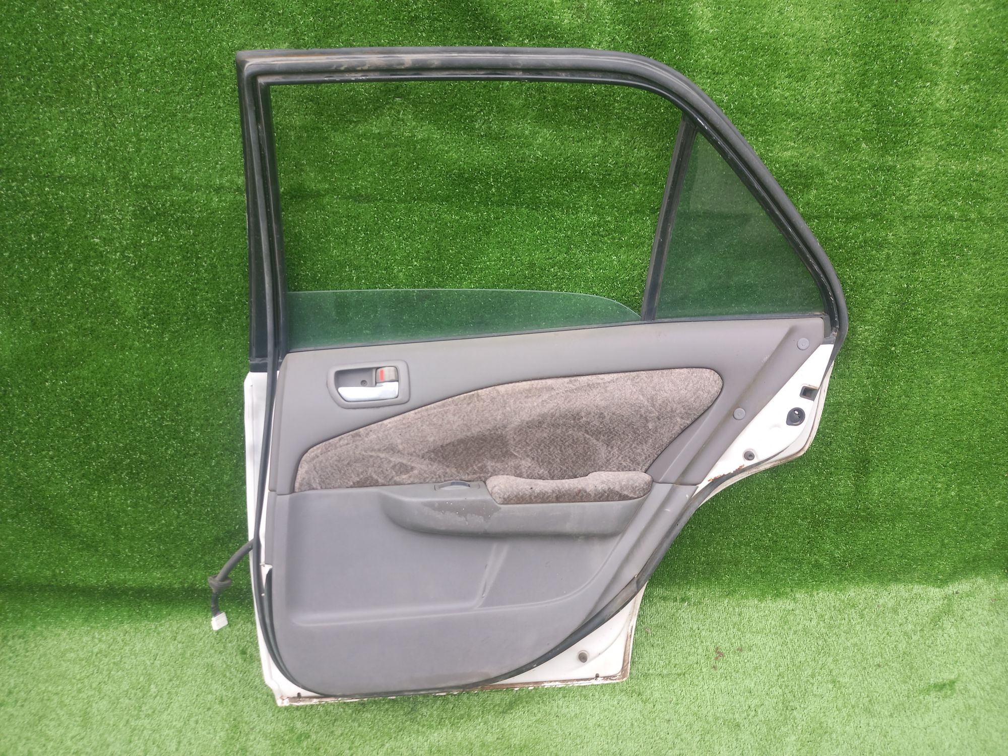 2051 дверь на TOYOTA CORONA PREMIO ST210, 22500 рублей, Невинномысск