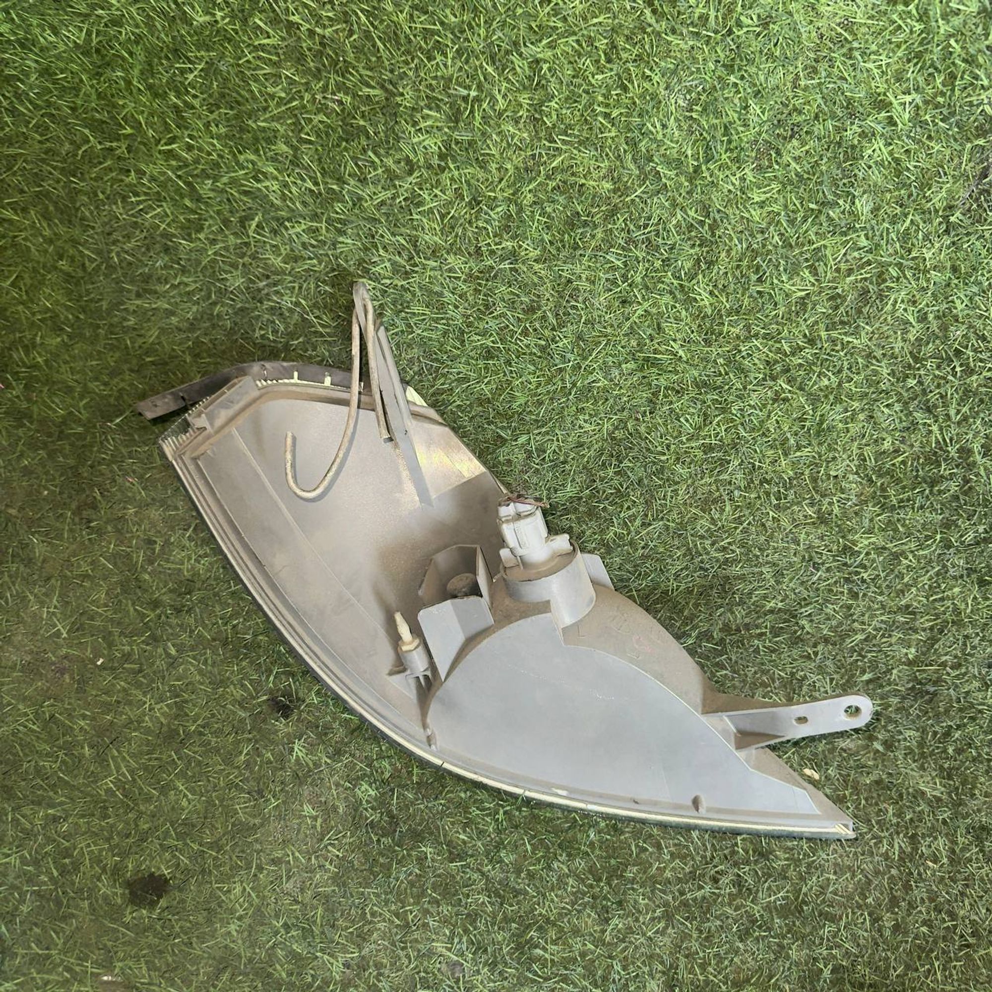 151 Фонарь габаритный левый NISSAN SERENA C24, 2500 рублей, Невинномысск