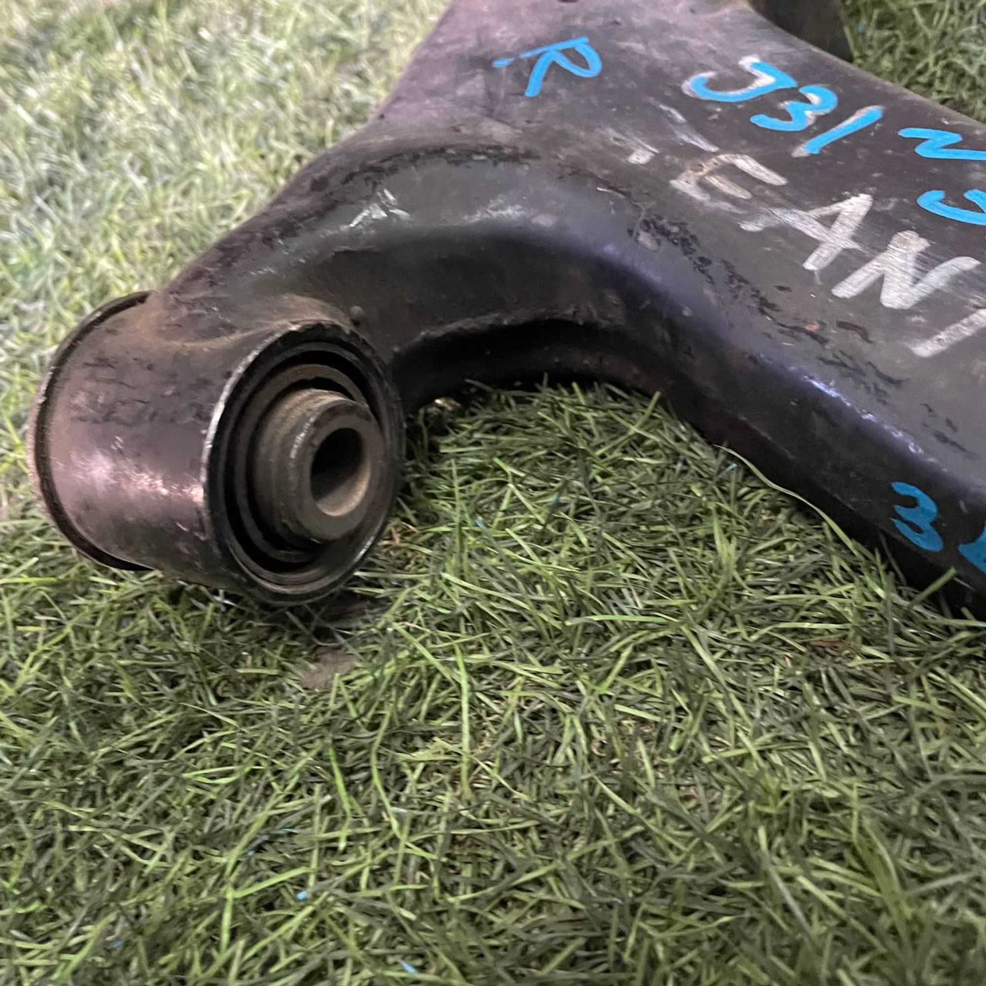 341 Рычаг передний правый нижний NISSAN TEANA J31, 3500 рублей, Невинномысск