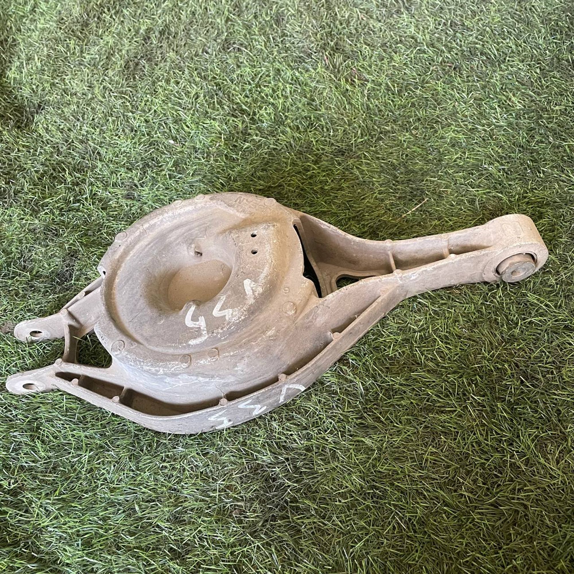 7 Балка заднего моста NISSAN SKYLINE V35 VQ25DD, 3500 рублей, Невинномысск