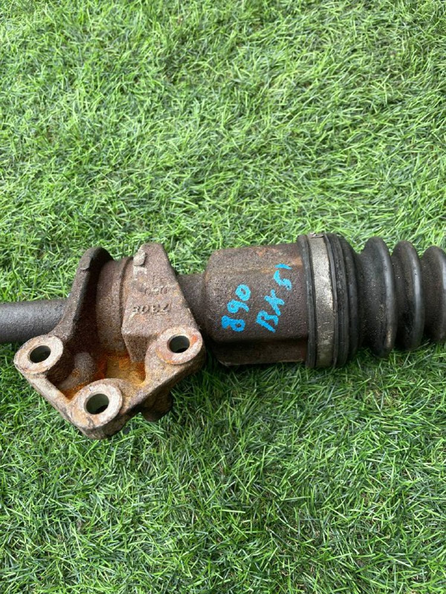 https://ycs.partsauto.market/partsauto-images/thmbs/userImages/772e461030aea93f4dbb6447c0f924d3/part/1fa63099-d73e-4b7e-b235-71effb064473_1773822215244.jpg