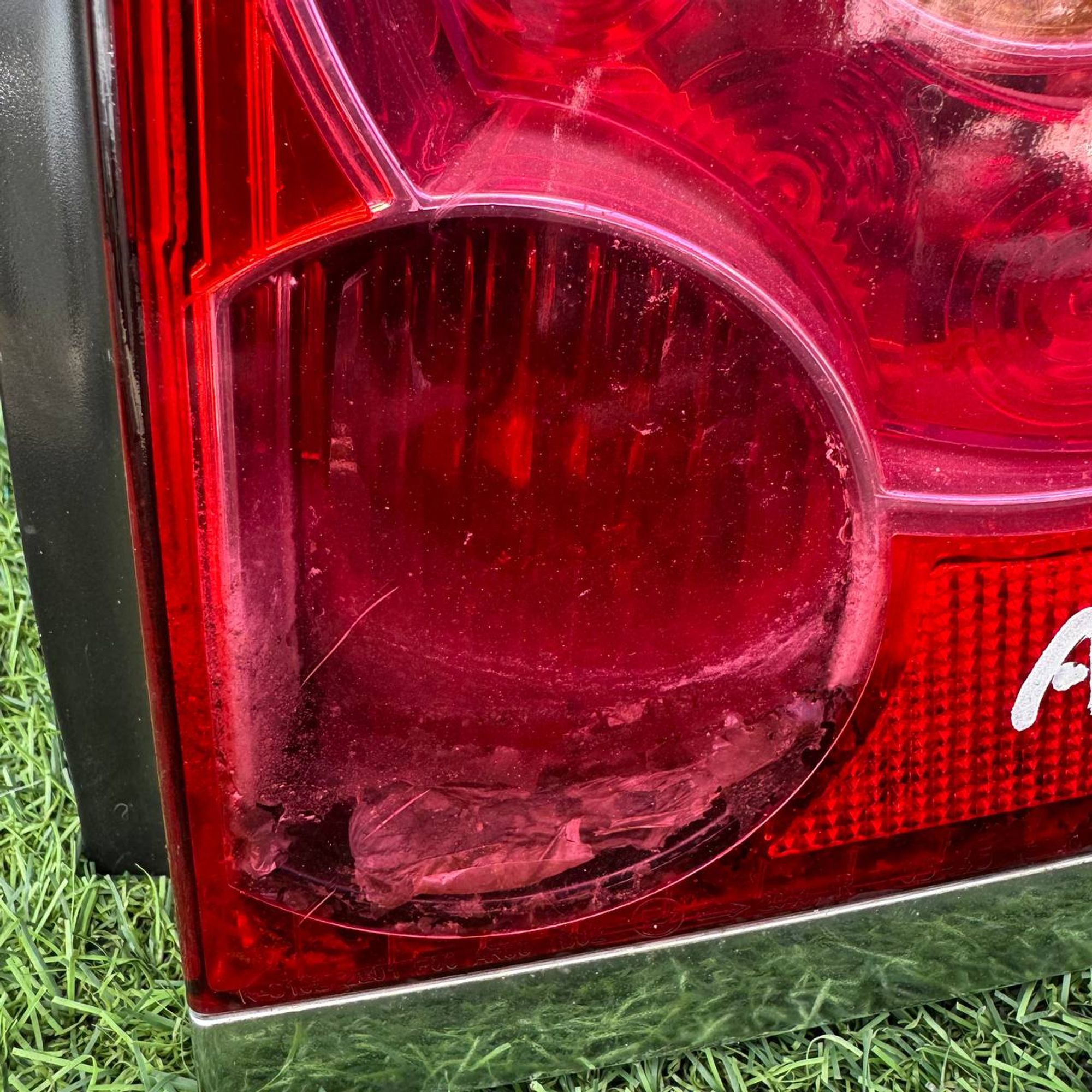 1051 Фонарь задний правый TOYOTA AVENSIS AZT250, 7500 рублей, Невинномысск