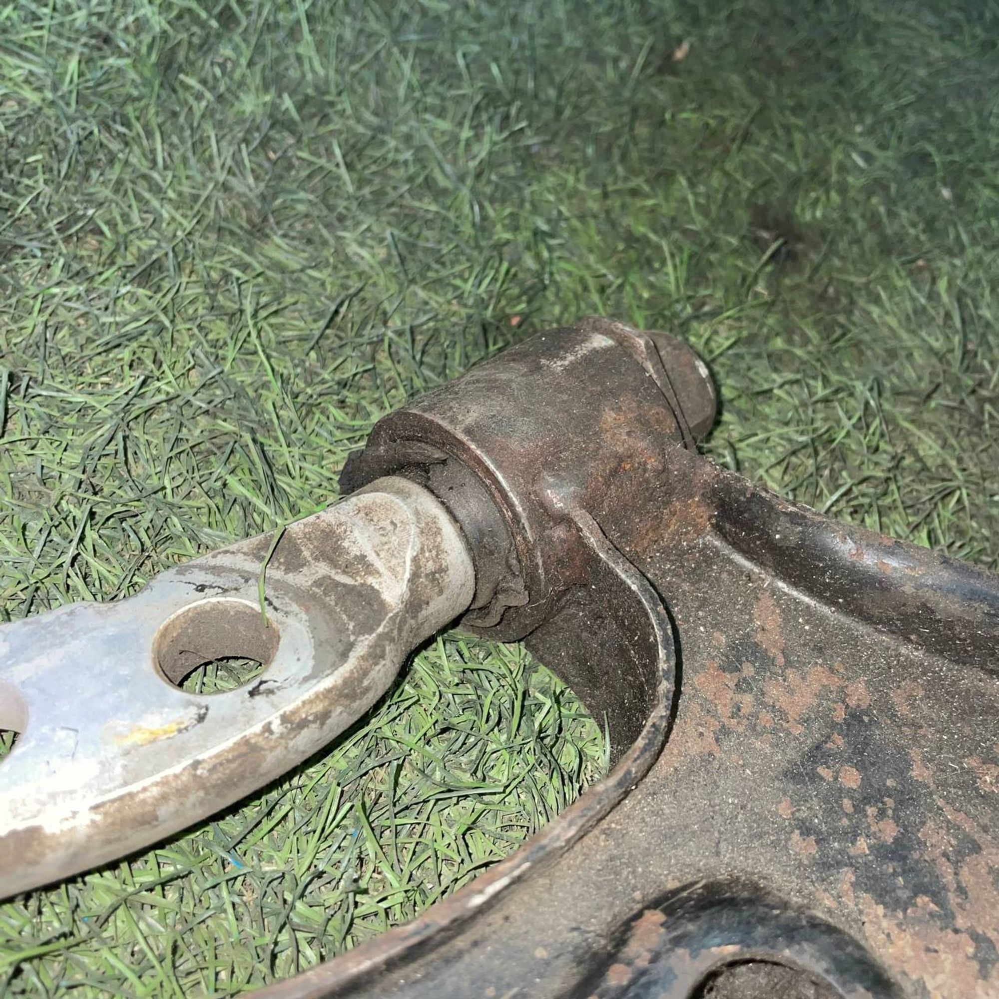 314 Рычаг передний правый нижний NISSAN LIBERTY PM12, 4000 рублей, Невинномысск