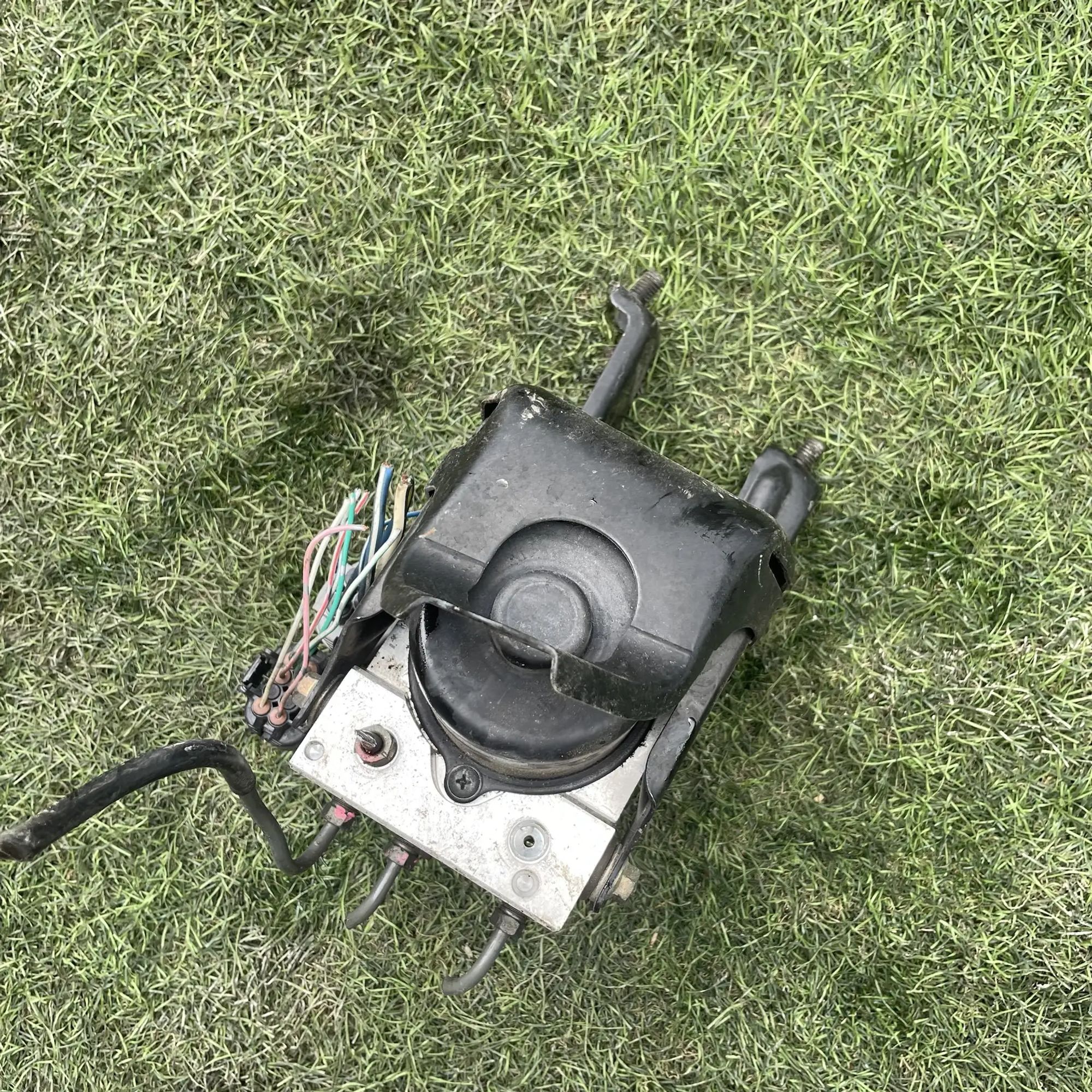 https://ycs.partsauto.market/partsauto-images/thmbs/userImages/772e461030aea93f4dbb6447c0f924d3/part/2066efc6-6134-4020-b739-4381204d0d6c_1779188602448.jpg