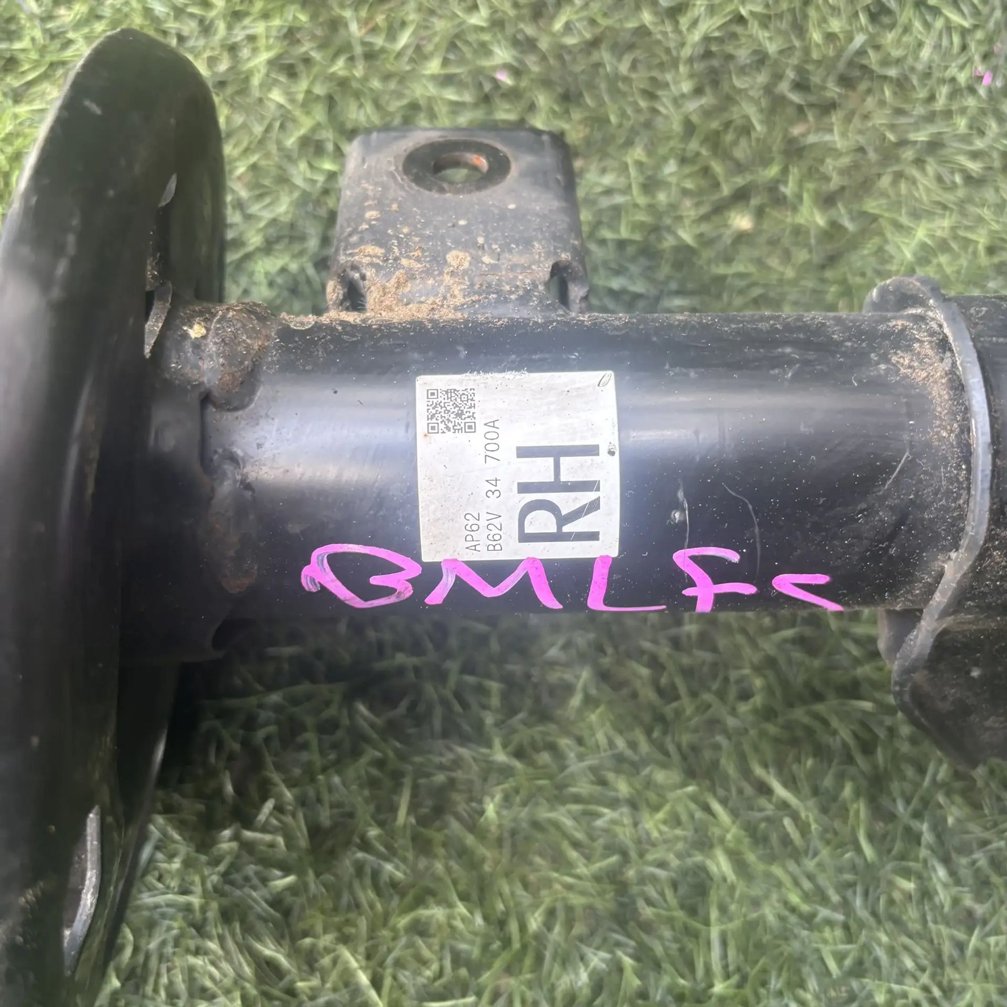 https://ycs.partsauto.market/partsauto-images/thmbs/userImages/772e461030aea93f4dbb6447c0f924d3/part/207e99e4-2adf-49fa-85f9-1e41956548bd_1776859795099.jpg