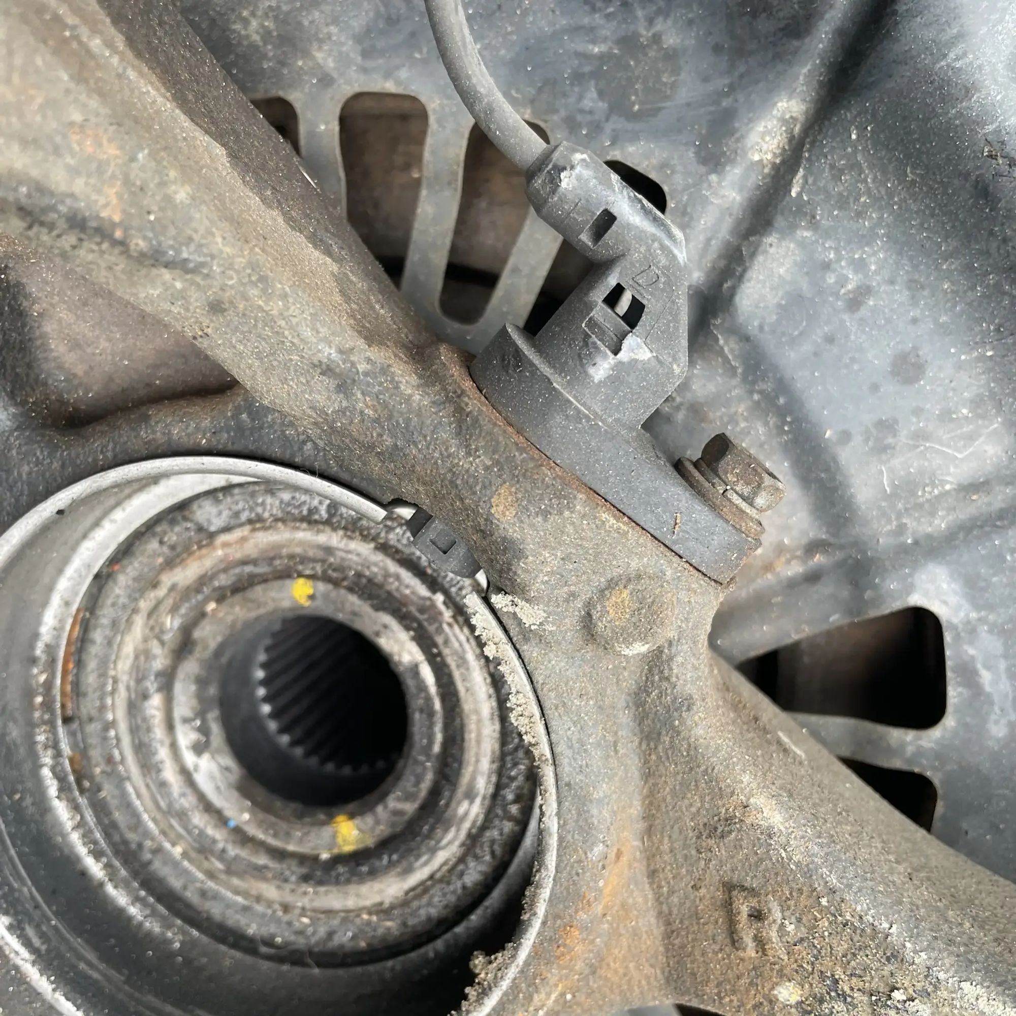 https://ycs.partsauto.market/partsauto-images/thmbs/userImages/772e461030aea93f4dbb6447c0f924d3/part/2085846d-984d-4a23-b0a7-85afd0b10134_1779257996746.jpg