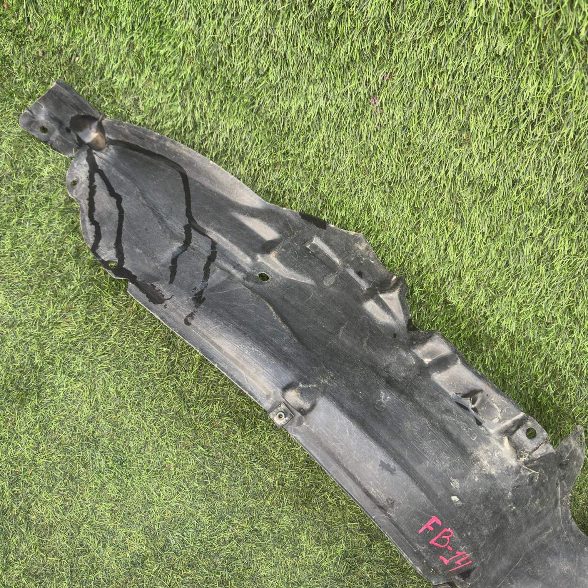 305 Подкрылок передний правый NISSAN SUNNY B14, 2000 рублей, Невинномысск