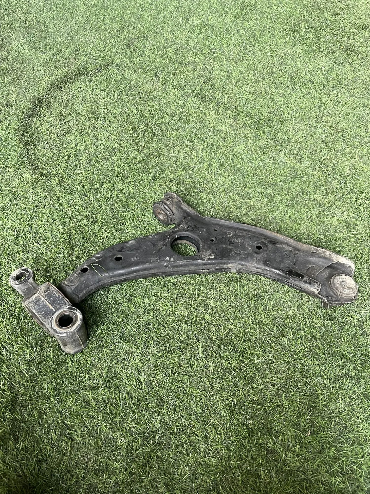 https://ycs.partsauto.market/partsauto-images/thmbs/userImages/772e461030aea93f4dbb6447c0f924d3/part/20e4a3dc-0c0c-48ff-a0a9-0b26e9b3bfc8_1774434204574.jpg