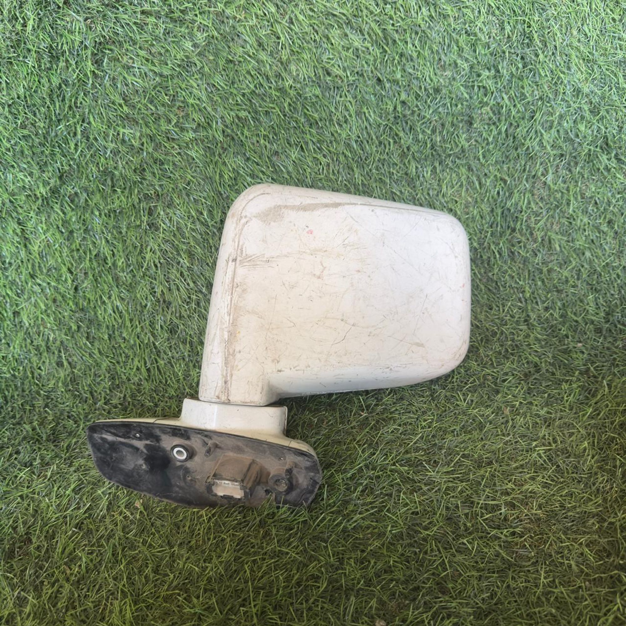 573 Зеркало боковое левое MITSUBISHI CHARIOT N74W, 3500 рублей, Невинномысск