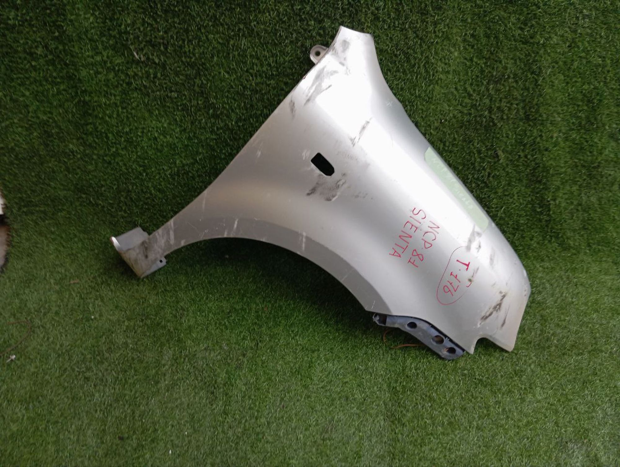 176 Крыло переднее правое TOYOTA SIENTA NCP81, 9500 рублей, Невинномысск