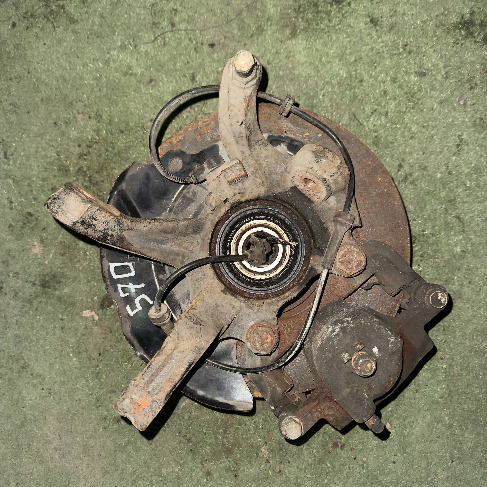 570 Ступица передняя правая NISSAN AVENIR DW11, 1 рублей, Невинномысск