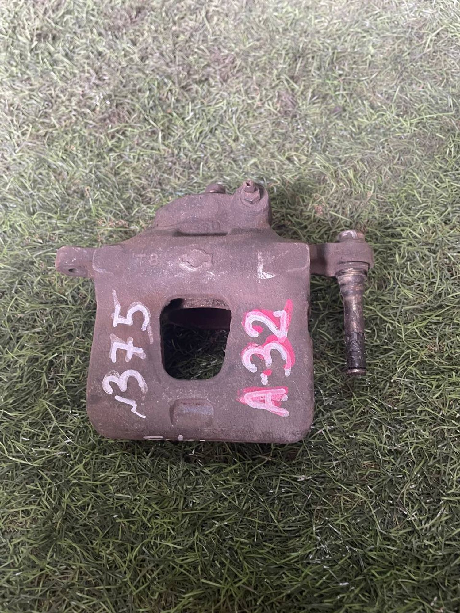 375 Суппорт тормозной передний левый NISSAN CEFIRO A32, 3000 рублей, Невинномысск