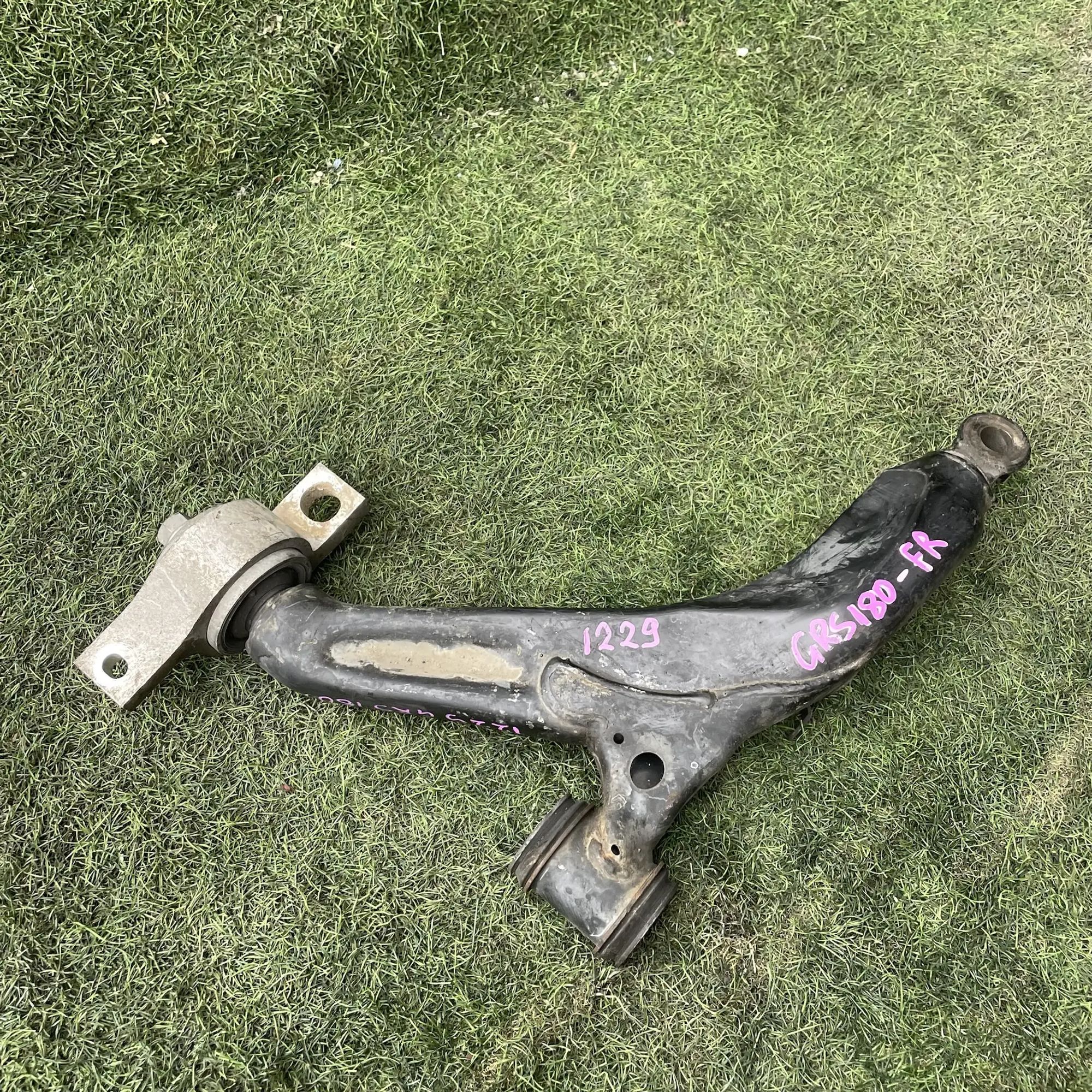 https://ycs.partsauto.market/partsauto-images/thmbs/userImages/772e461030aea93f4dbb6447c0f924d3/part/237599c1-3c04-4a23-a69b-1ef17cac2587_1779197804593.jpg