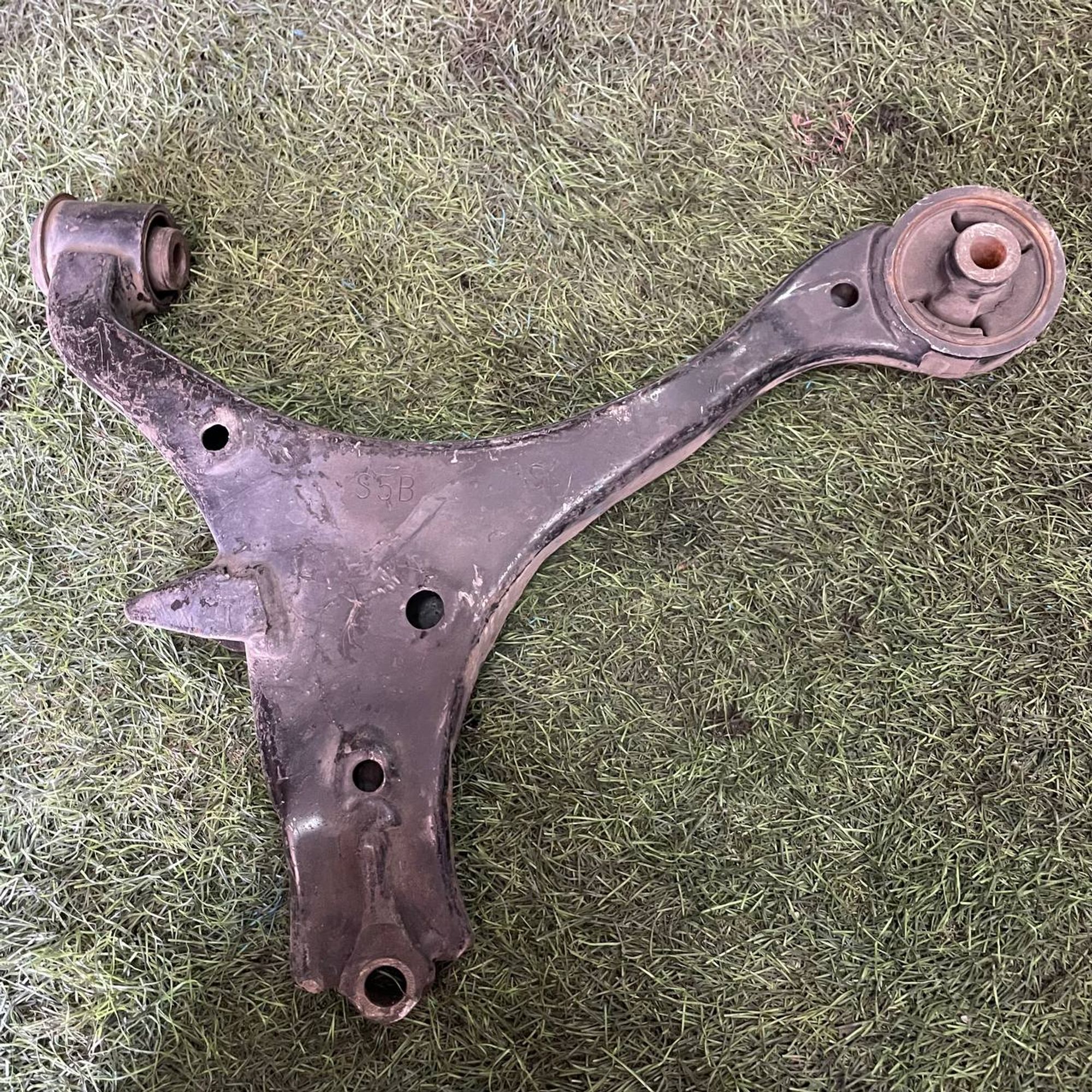 445 Рычаг передний правый нижний HONDA CIVIC ES9, 3000 рублей, Невинномысск