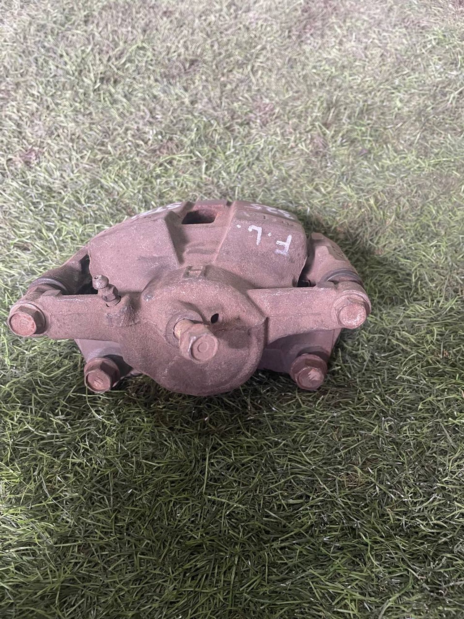 325 Суппорт тормозной передний левый TOYOTA CORONA ST210, 3000 рублей, Невинномысск