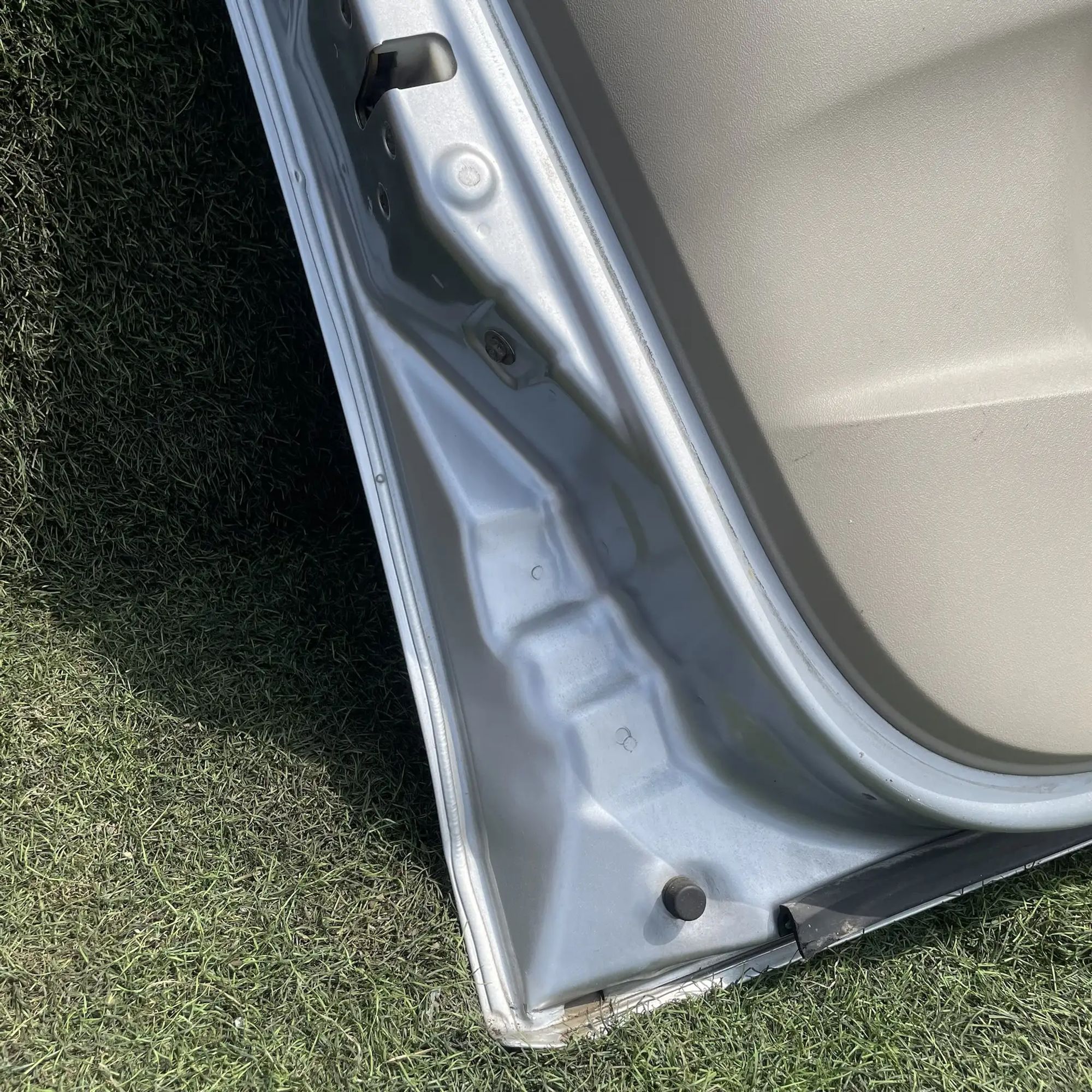 4239 Дверь передняя левая Mitsubishi Colt Z25A 4G19 1.3 2002, 8500 рублей, Невинномысск