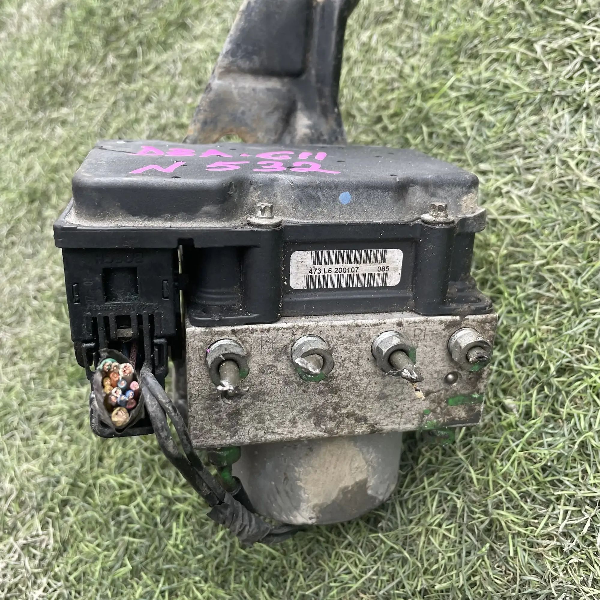 https://ycs.partsauto.market/partsauto-images/thmbs/userImages/772e461030aea93f4dbb6447c0f924d3/part/2450d097-1a92-4a10-89a1-0044617d5f36_1779187591699.jpg