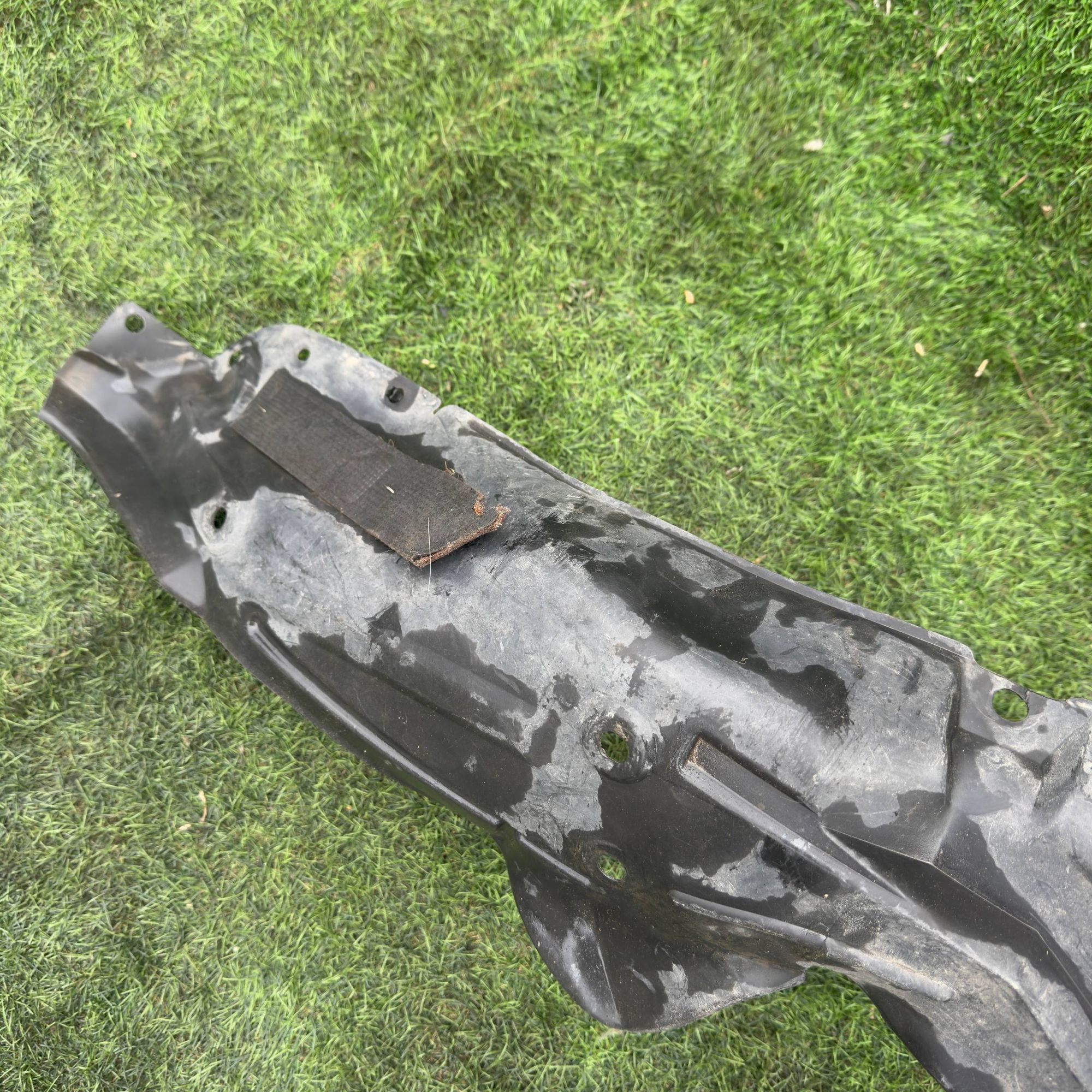 475 Подкрылок передний левый MAZDA BJ5W, 999 рублей, Невинномысск