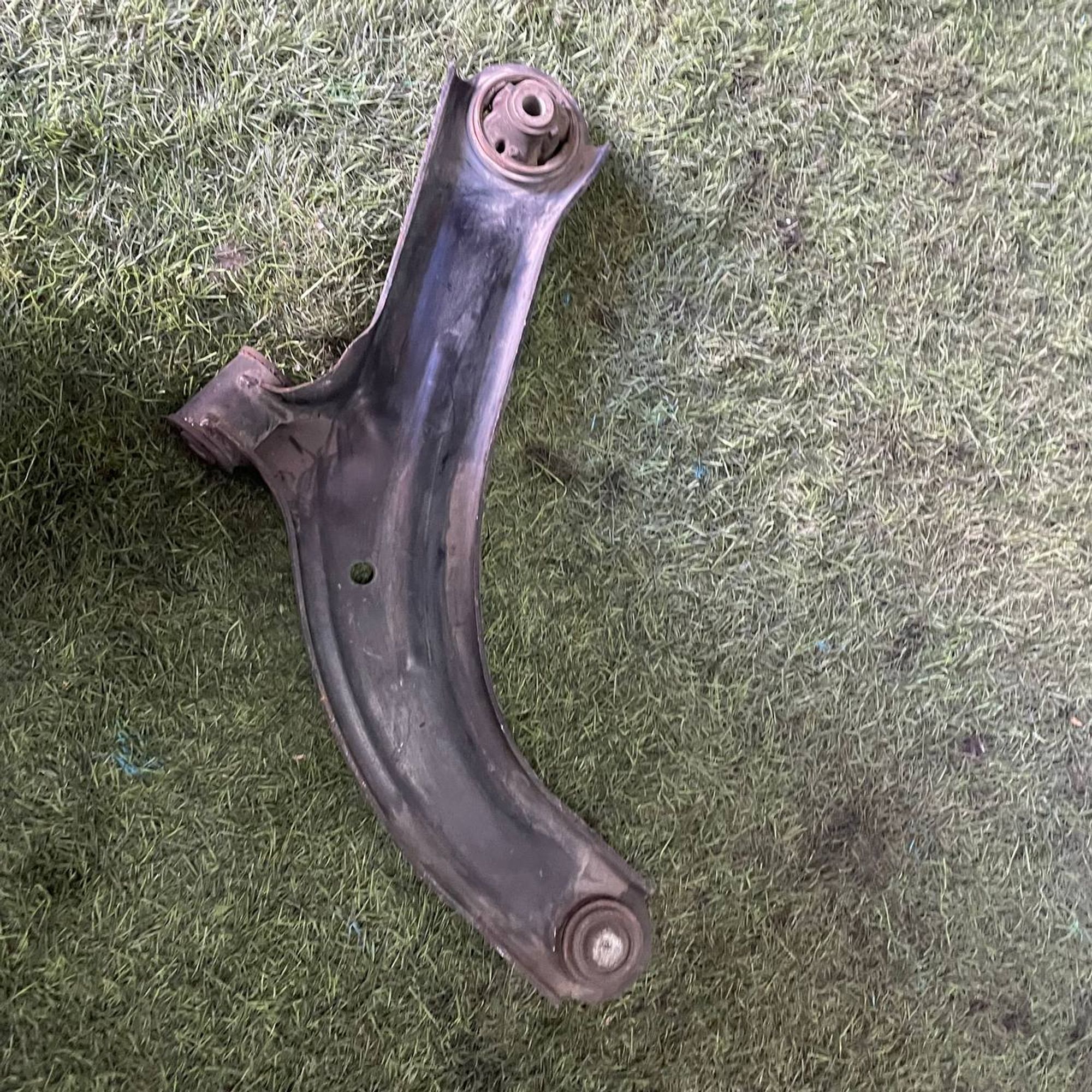 316 Рычаг передний правый нижний NISSAN TIIDA JC11, 4500 рублей, Невинномысск