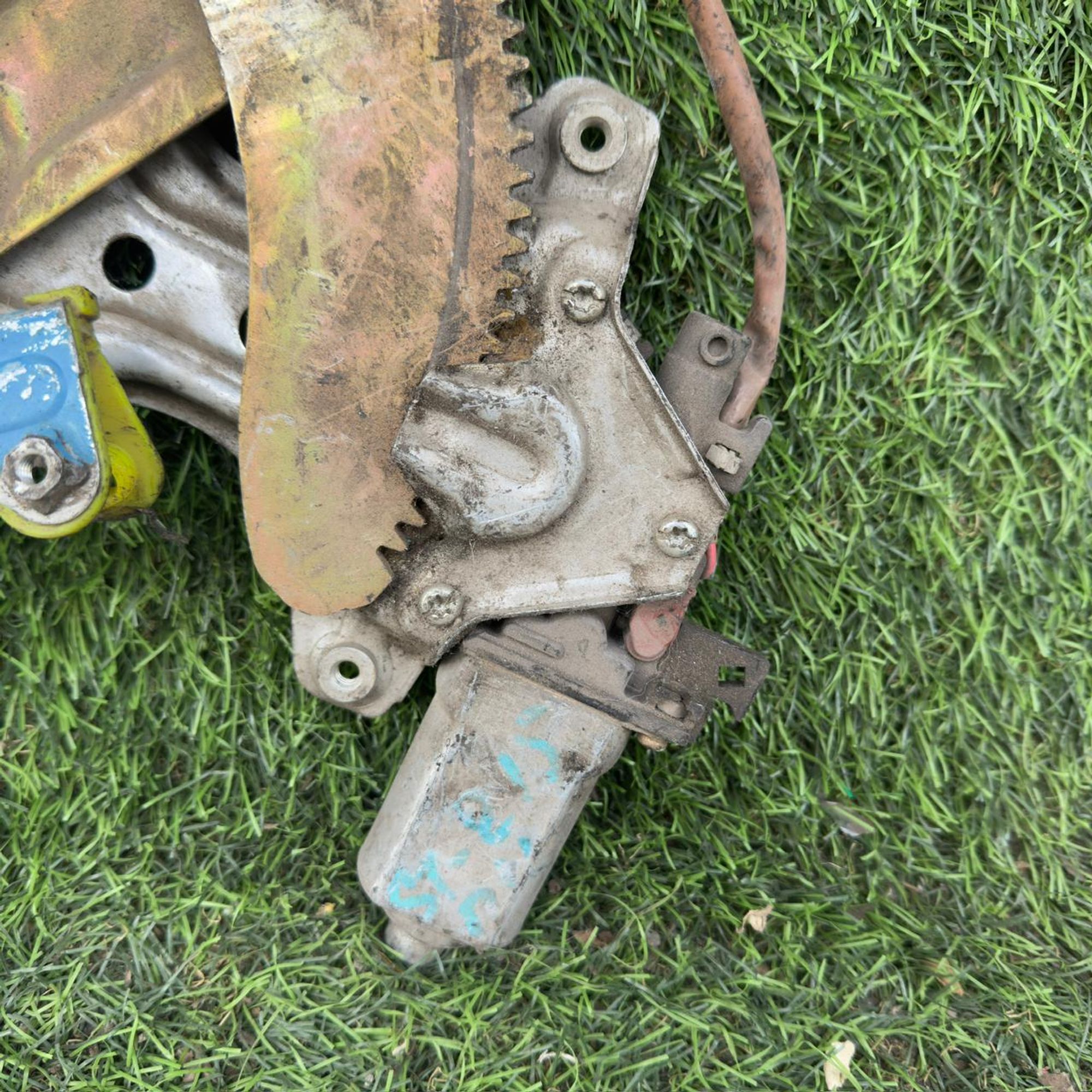 243 Стеклоподъемник передней левой двери TOYOTA ST215, 1 рублей, Невинномысск