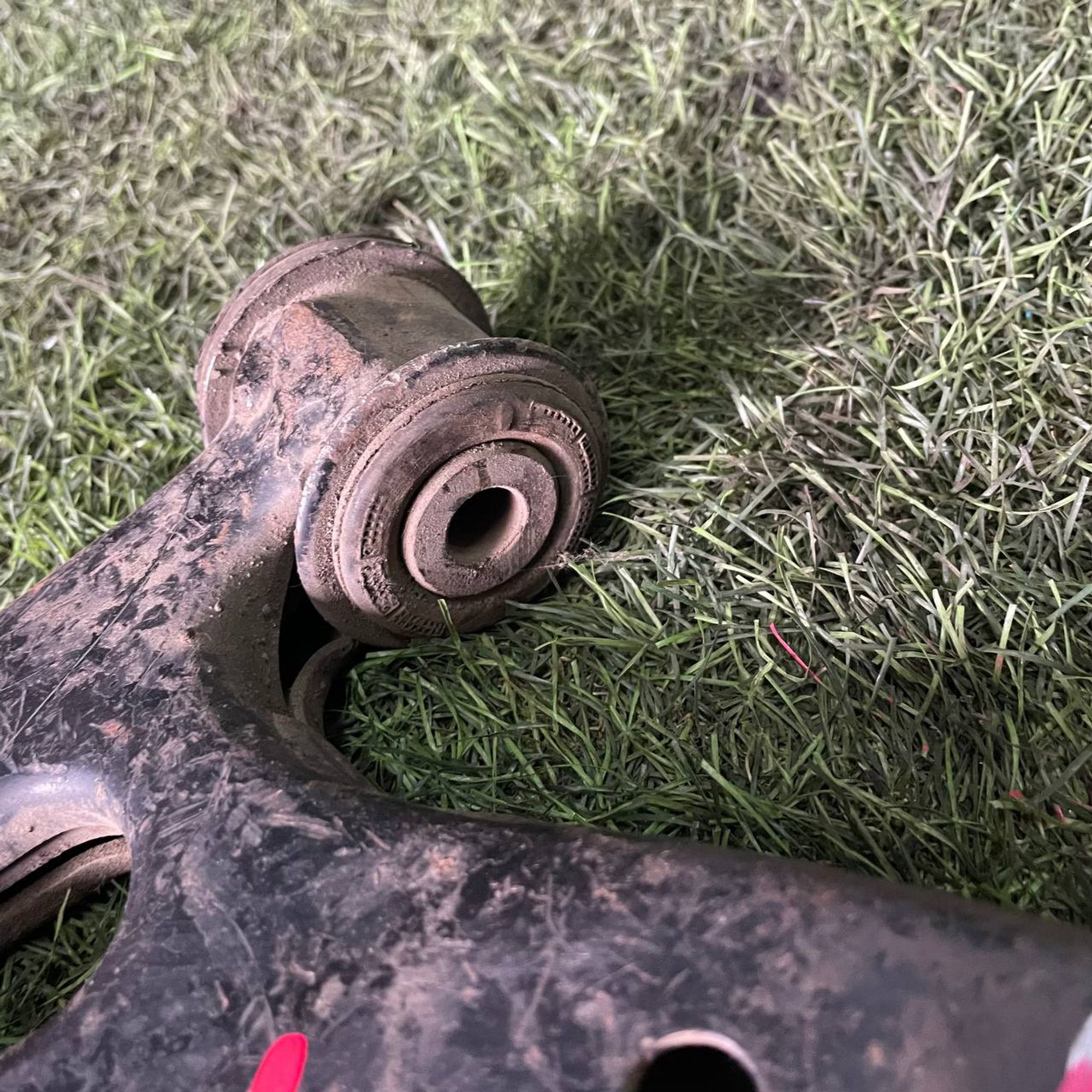 423 Рычаг передний левый нижний MAZDA DEMIO DY3W, 1 рублей, Невинномысск