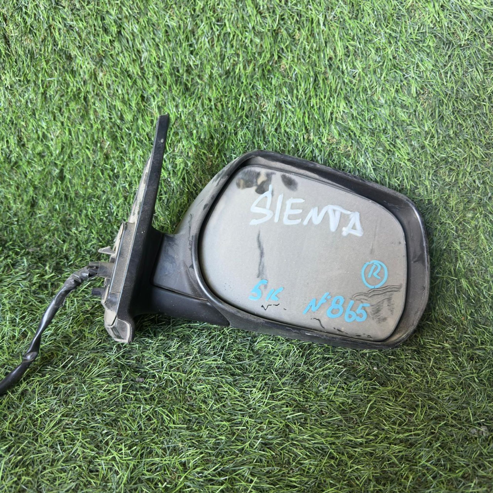 865 Зеркало боковое правое TOYOTA SIENTA NCP81, 3500 рублей, Невинномысск