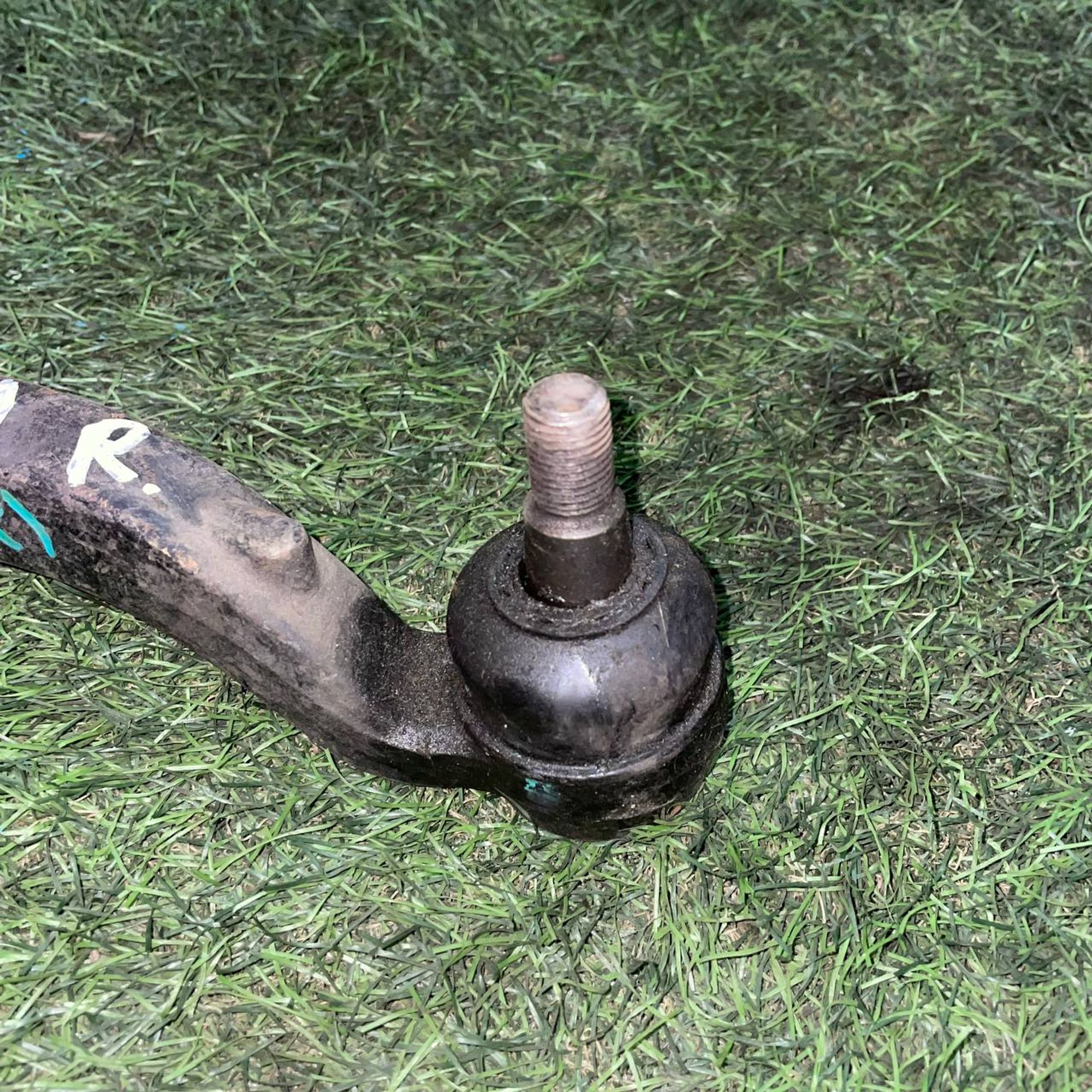 147 Рычаг передний правый нижний MITSUBISHI DIAMANTE F36A, 1 рублей, Невинномысск