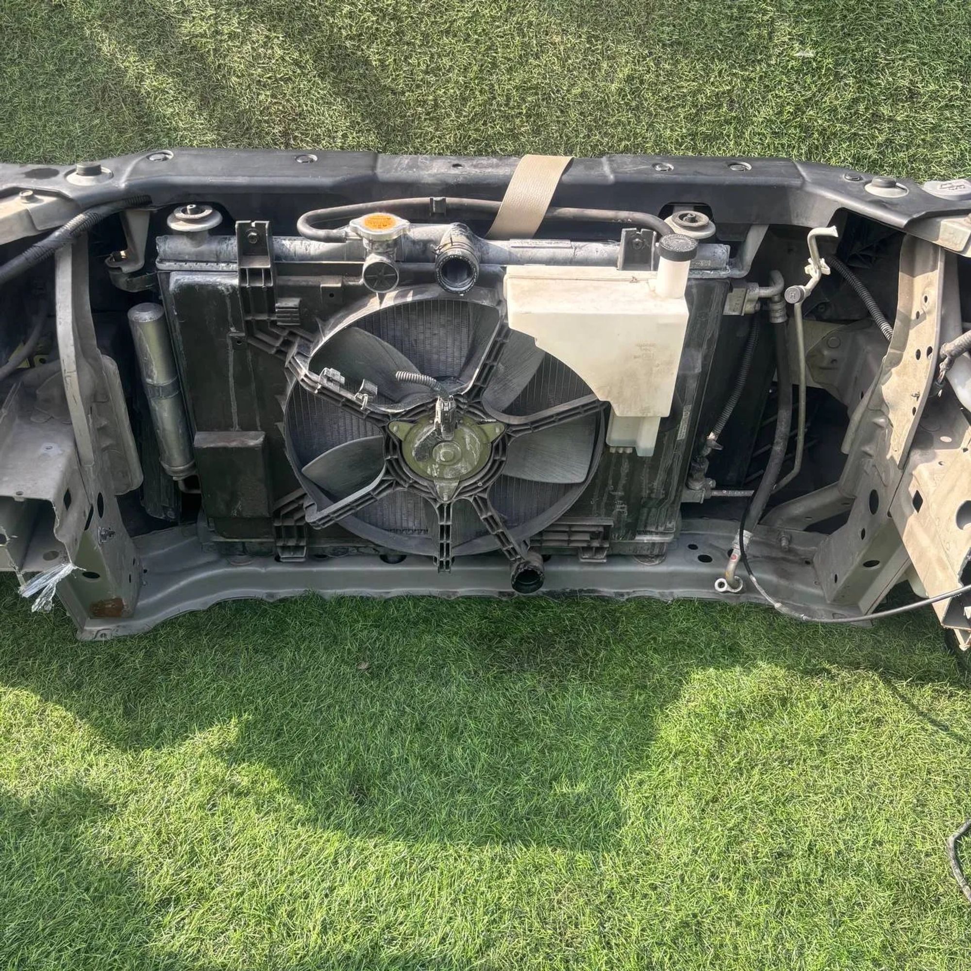 217 Радиатор кондиционера Nissan Tiida C11 Хетчбек, 7500 рублей, Невинномысск