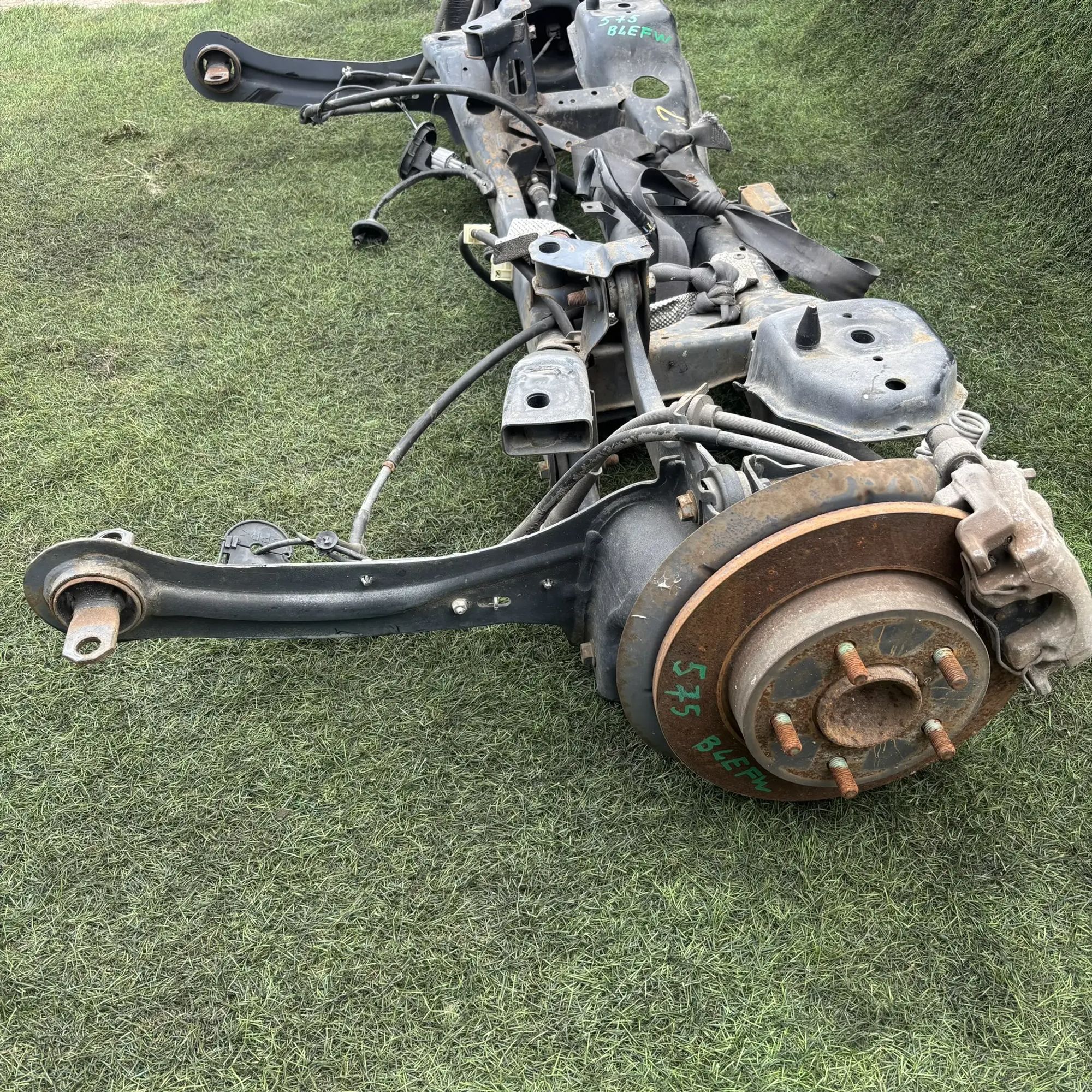 https://ycs.partsauto.market/partsauto-images/thmbs/userImages/772e461030aea93f4dbb6447c0f924d3/part/2657edc3-0f1d-443a-8095-24124e629e47_1777010926464.jpg