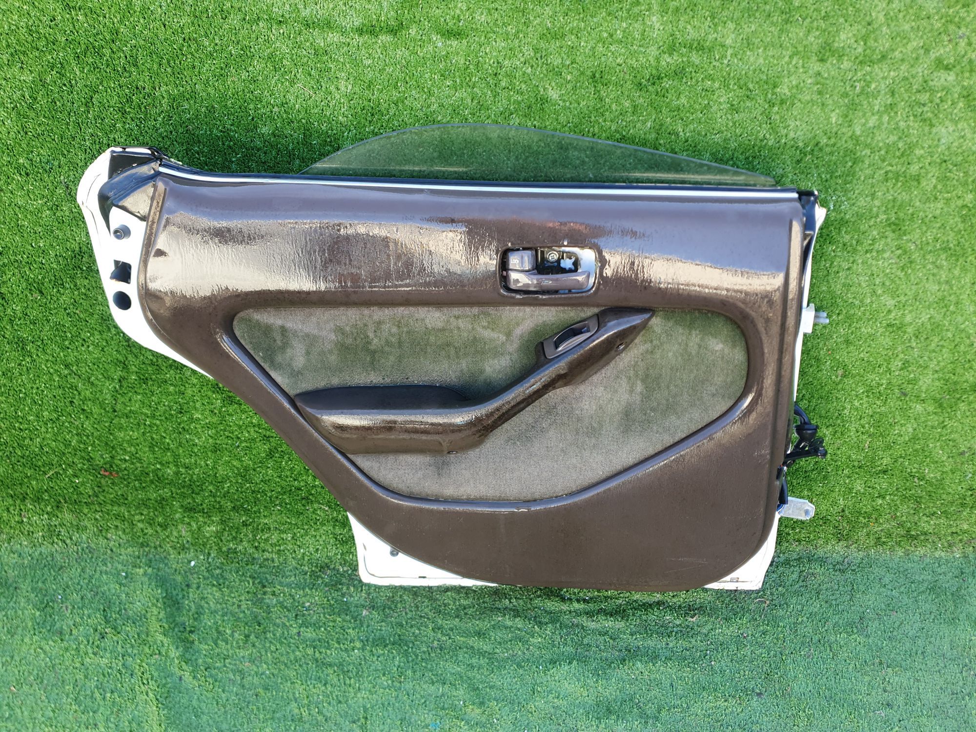 242 дверь задняя левая на TOYOTA VISTA SV30, 5500 рублей, Невинномысск