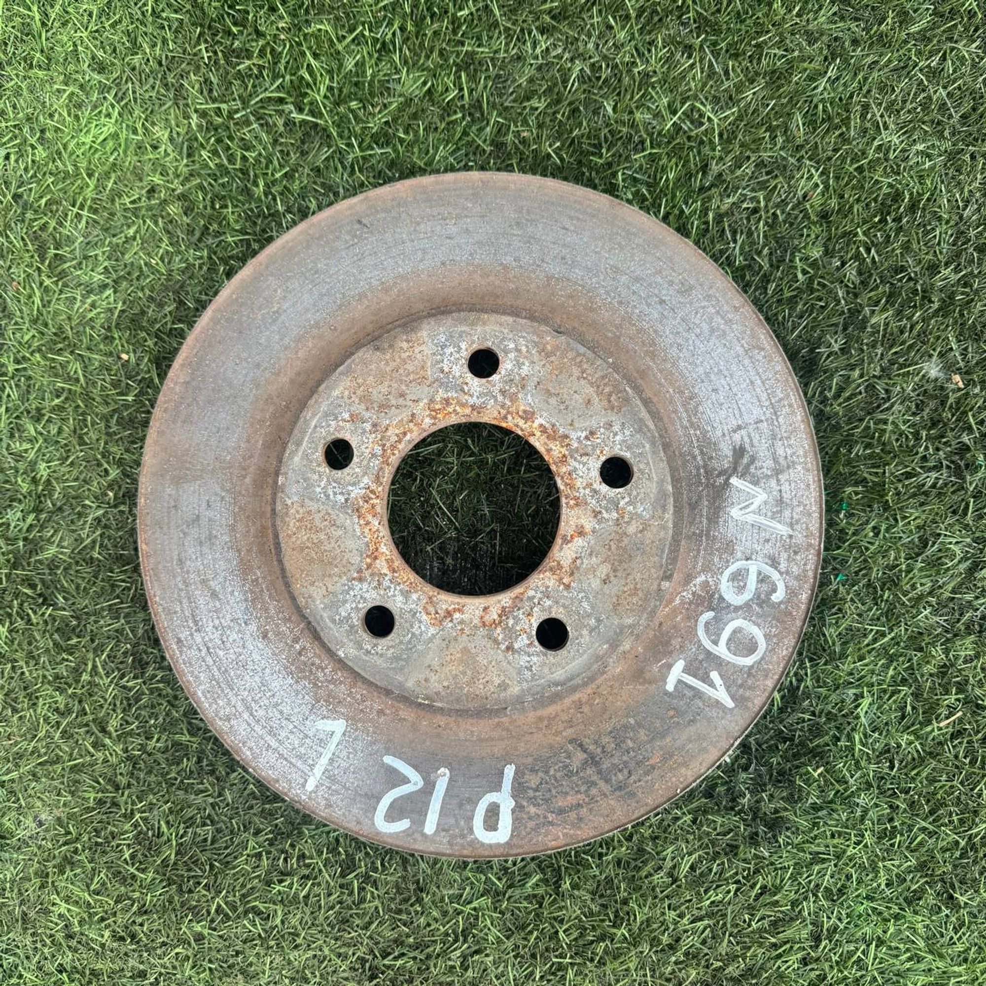 691 Диск тормозной передний левый NISSAN PRIMERA P12, 2000 рублей, Невинномысск