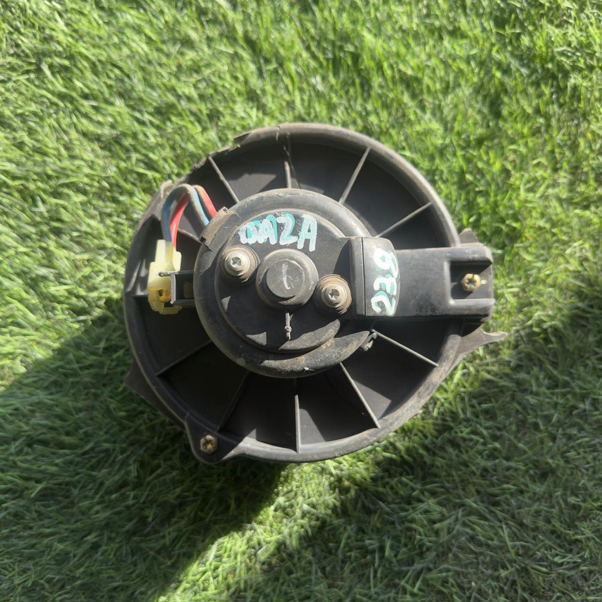 238 Мотор отопителя MITSUBISHI CARISMA DA2A, 4000 рублей, Невинномысск