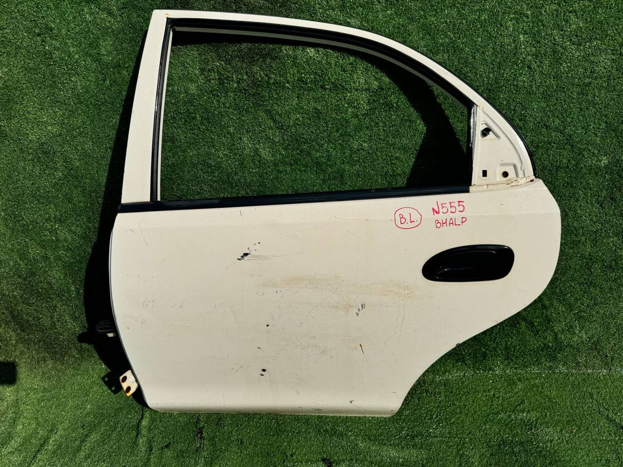 555 дверь на MAZDA FAMILIA BHALP, 5500 рублей, Невинномысск