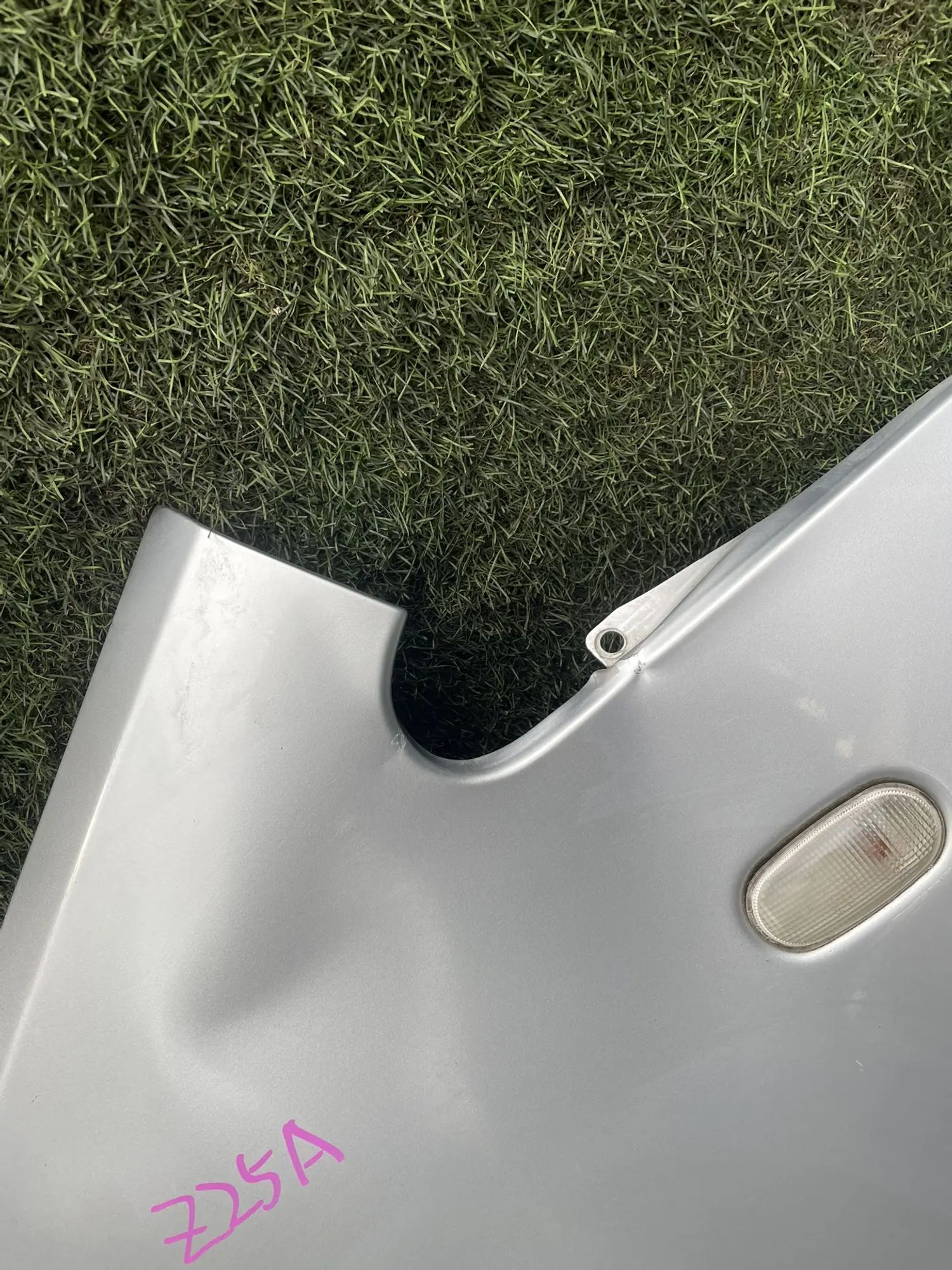 868 Крыло переднее левое Mitsubishi Colt Z25A 4G19 1.3 2002, 7000 рублей, Невинномысск