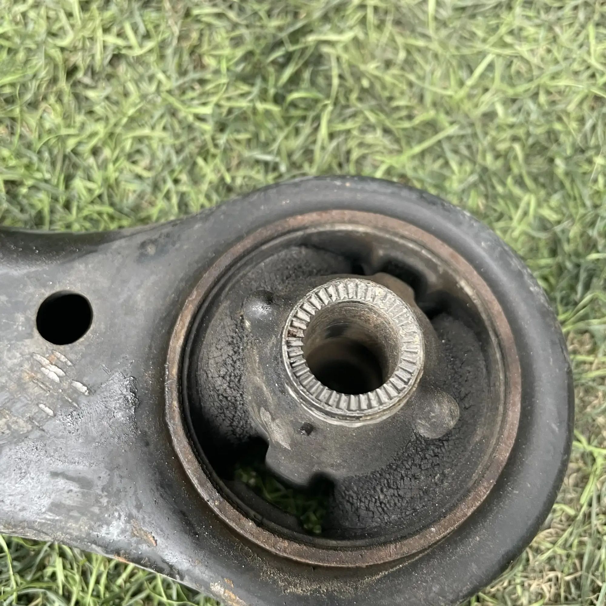 https://ycs.partsauto.market/partsauto-images/thmbs/userImages/772e461030aea93f4dbb6447c0f924d3/part/2760126b-a610-4d93-80eb-5f4a2bdc4903_1779198142919.jpg