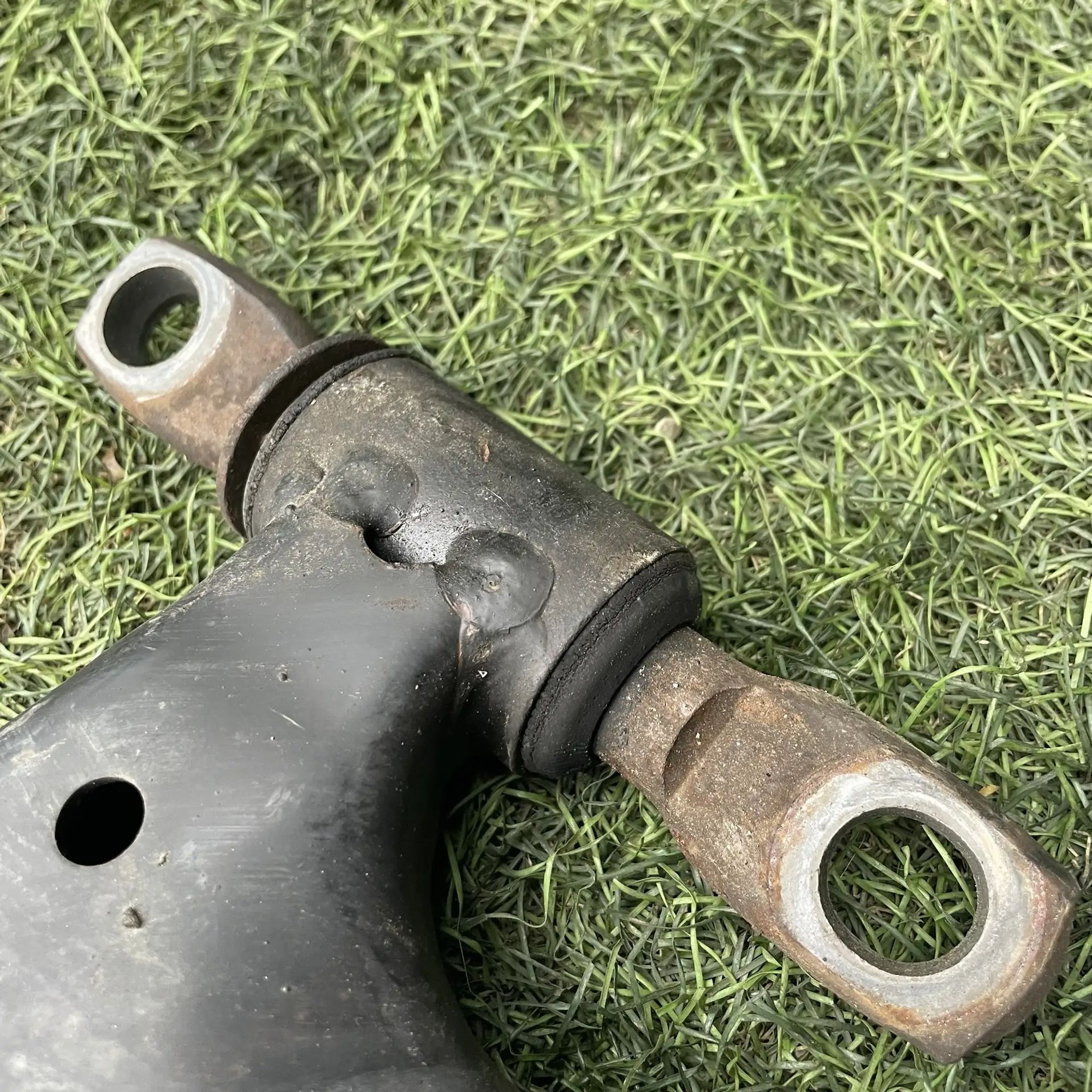 https://ycs.partsauto.market/partsauto-images/thmbs/userImages/772e461030aea93f4dbb6447c0f924d3/part/2789389f-86ca-4602-b5a8-5d350f92d634_1779198142620.jpg
