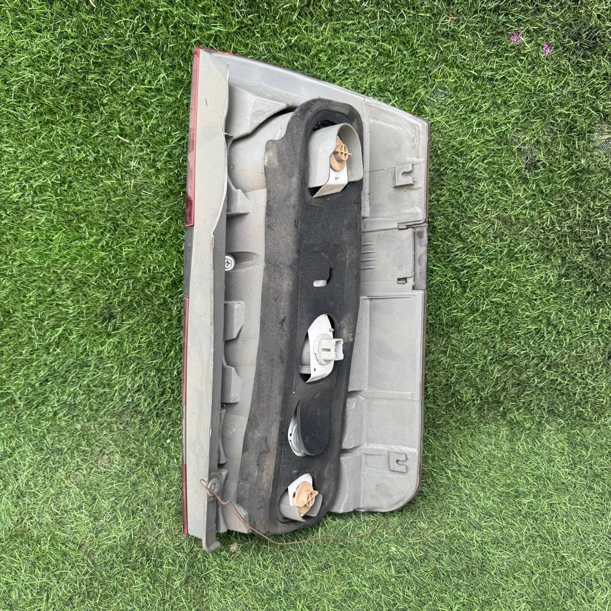 423 Фонарь задний левый TOYOTA VOXY AZR60, 1 рублей, Невинномысск