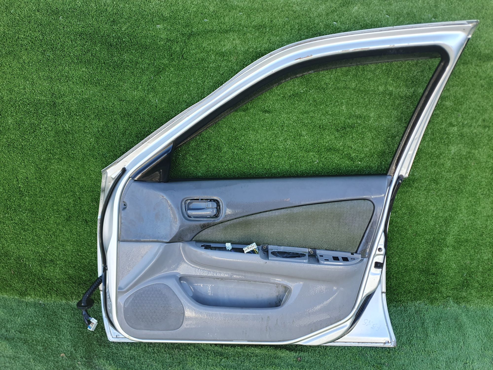 1172 дверь F/R на NISSAN SUNNY FB15, 9500 рублей, Невинномысск